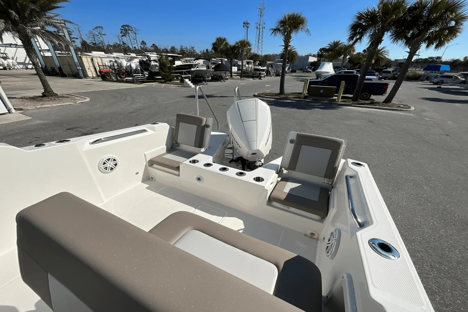 2025 Boston Whaler 210 Vantage Image Thumbnail #28