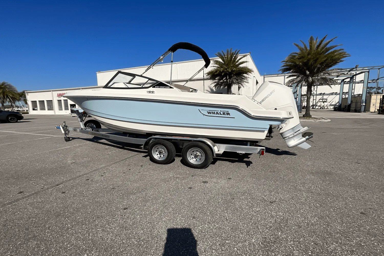 2025 Boston Whaler 210 Vantage Image Thumbnail #7