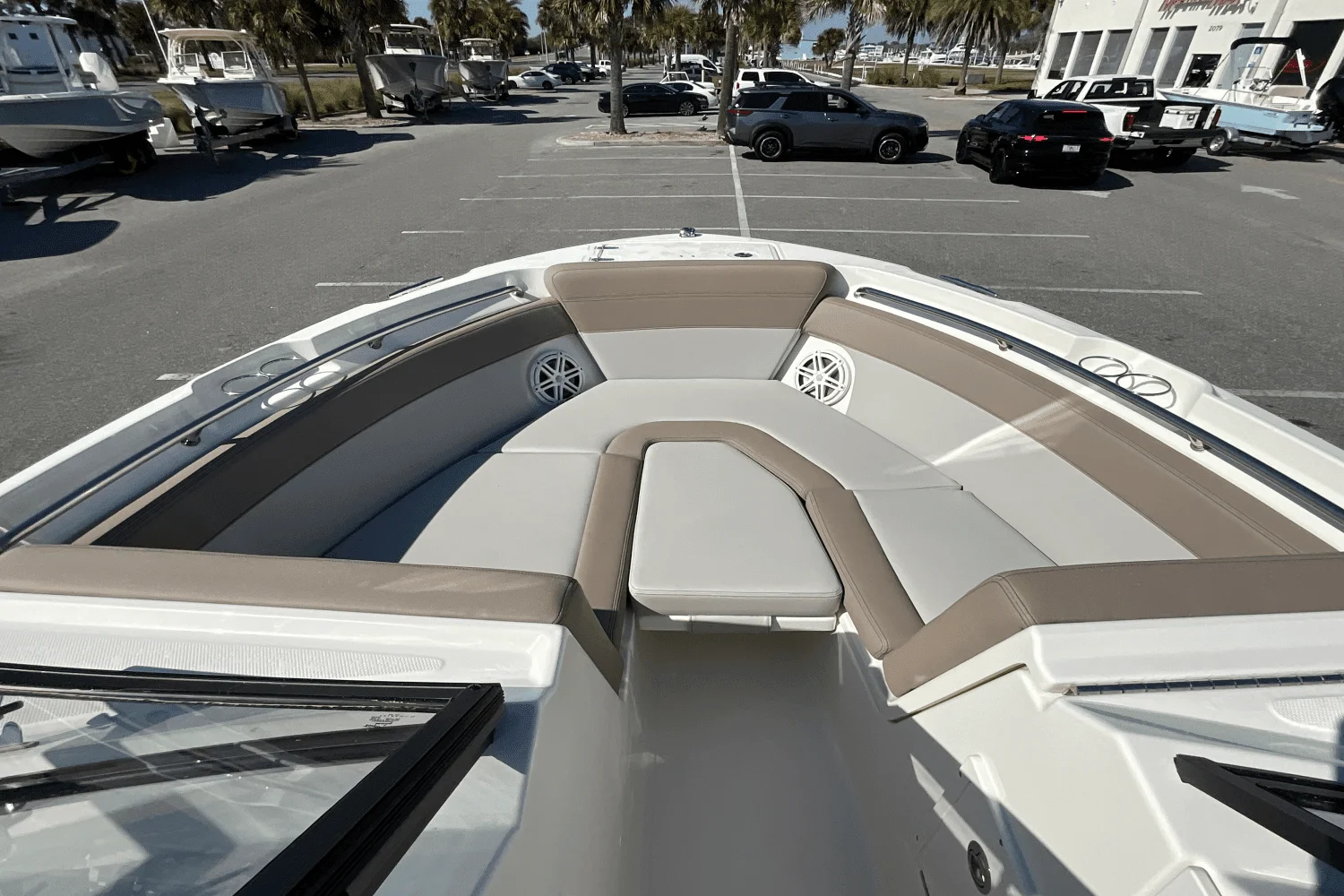 2025 Boston Whaler 210 Vantage Image Thumbnail #7