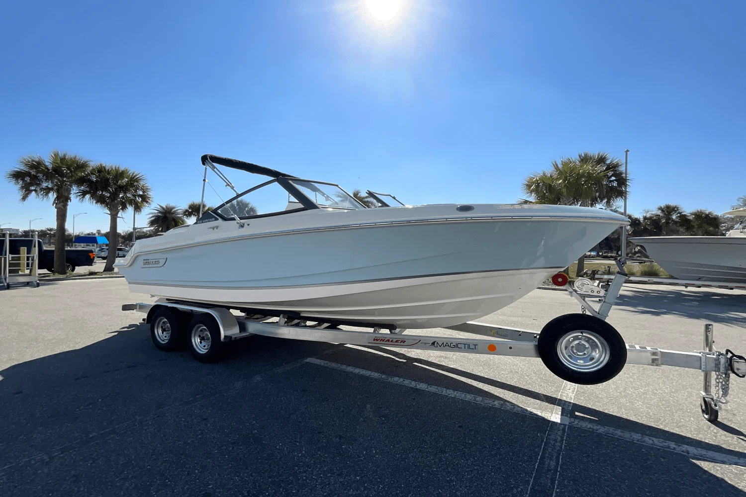 2025 Boston Whaler 210 Vantage Image Thumbnail #14