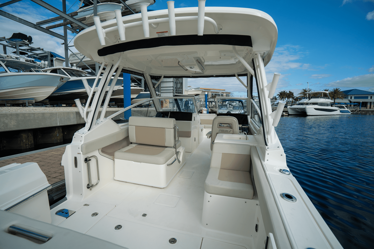 2025 Boston Whaler 280 Vantage Image Thumbnail #6