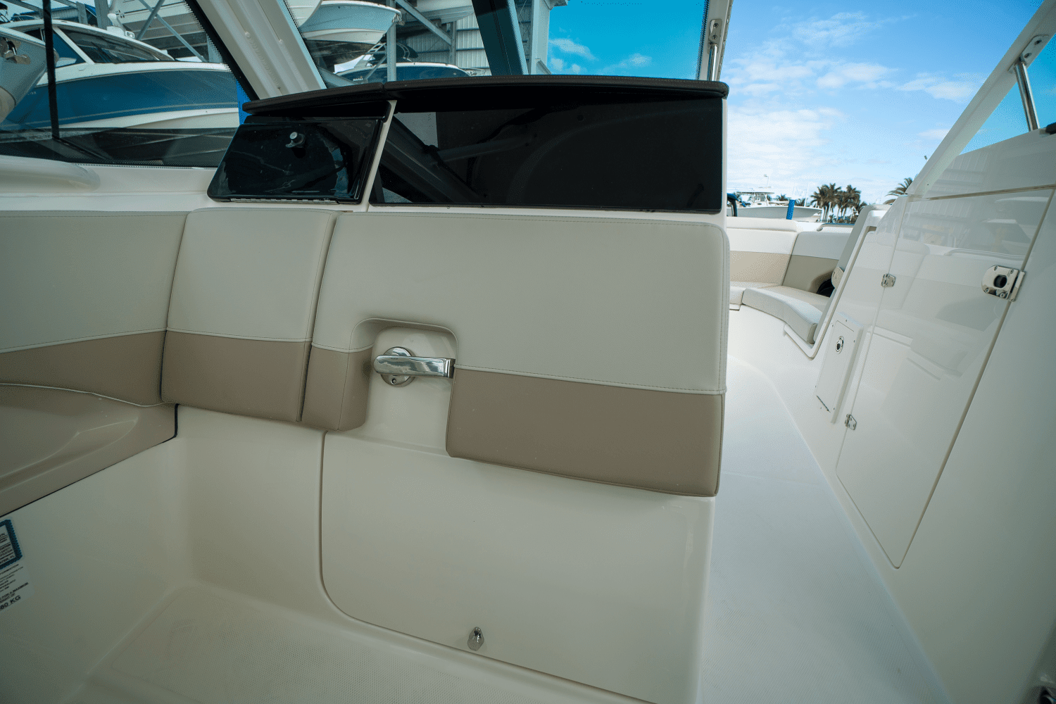 2025 Boston Whaler 280 Vantage Image Thumbnail #14