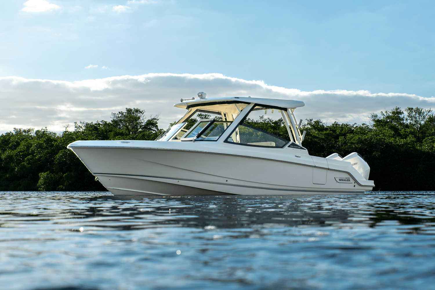 2025 Boston Whaler 280 Vantage Image Thumbnail #2