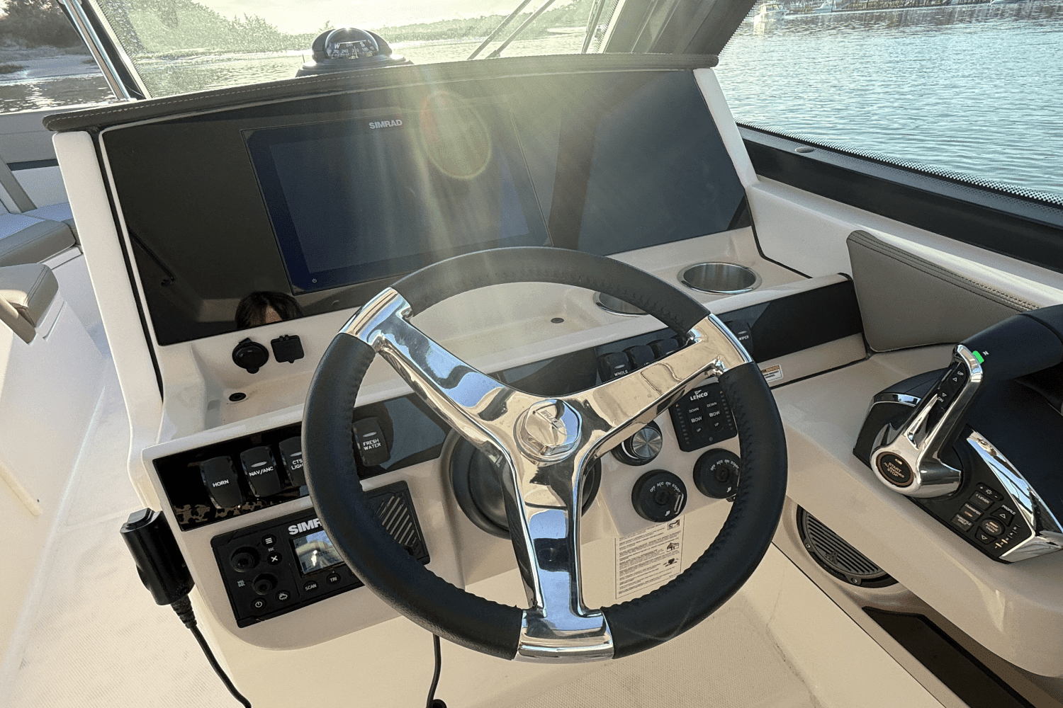 2025 Boston Whaler 280 Vantage Image Thumbnail #25
