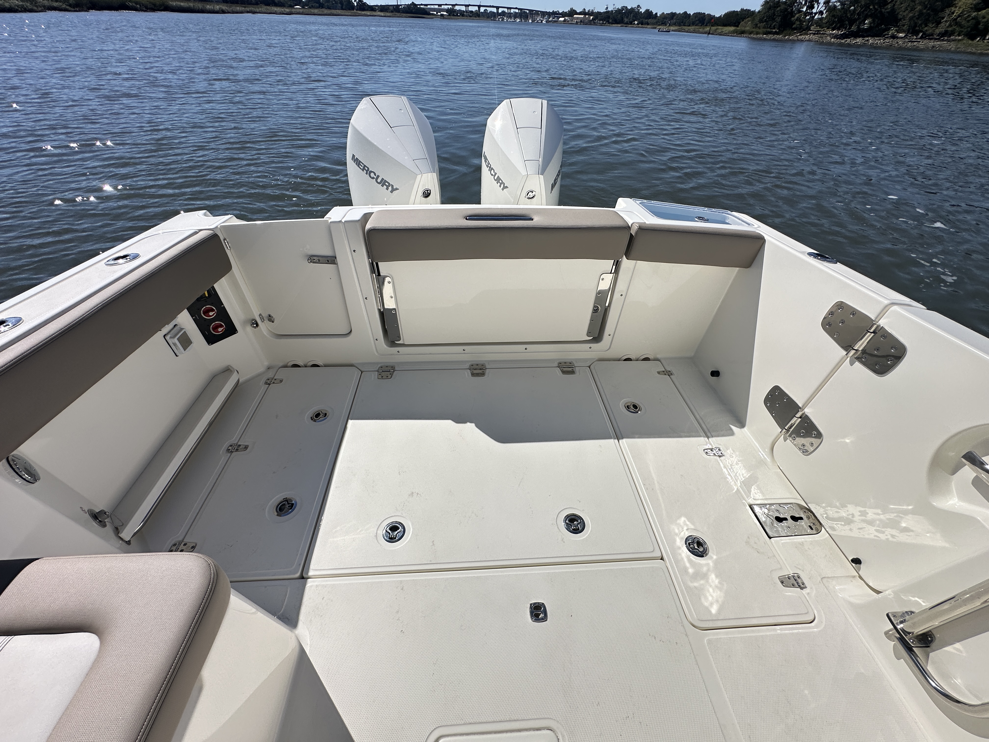 2025 Boston Whaler 280 Vantage Image Thumbnail #32