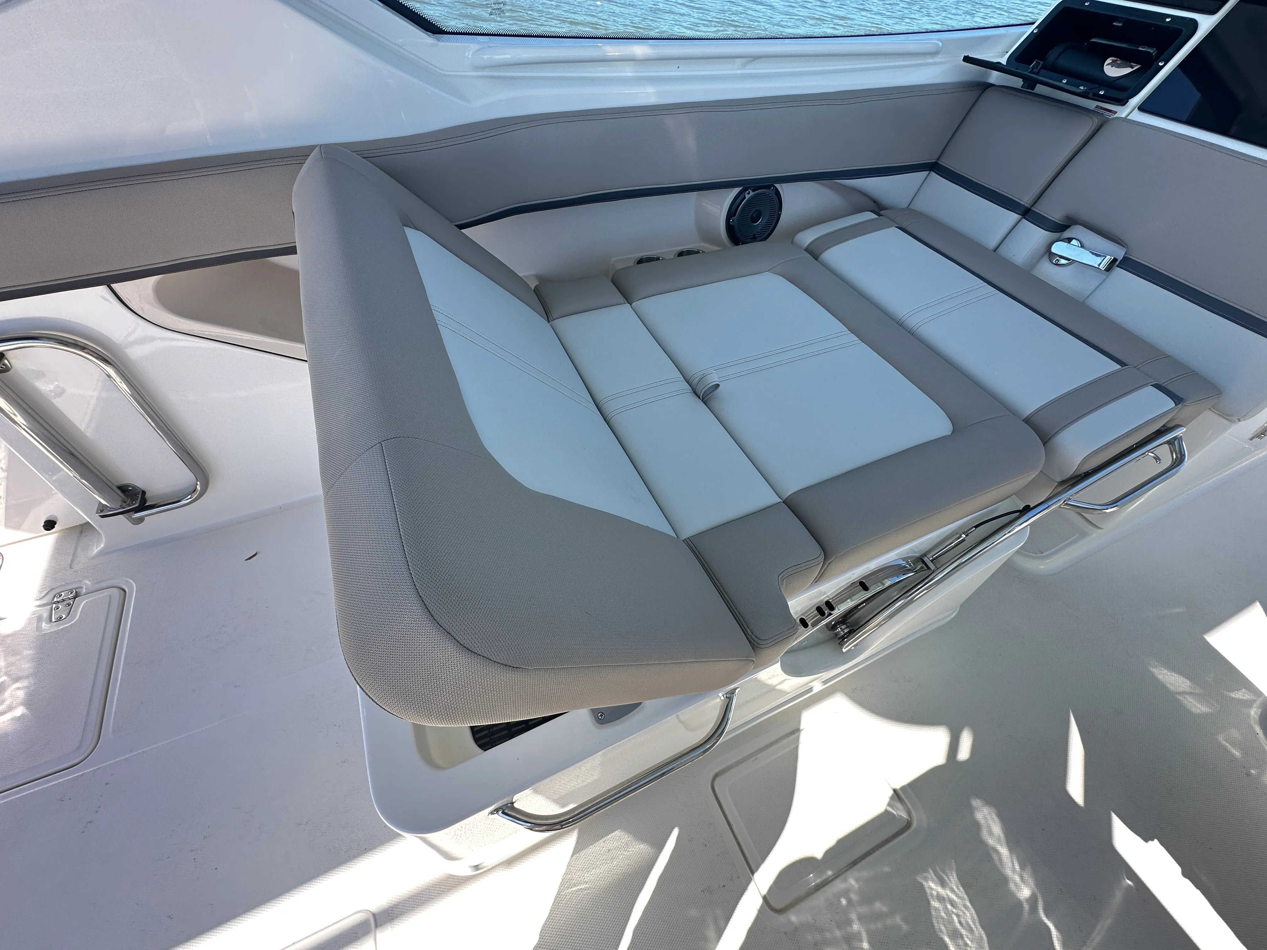 2025 Boston Whaler 280 Vantage Image Thumbnail #41