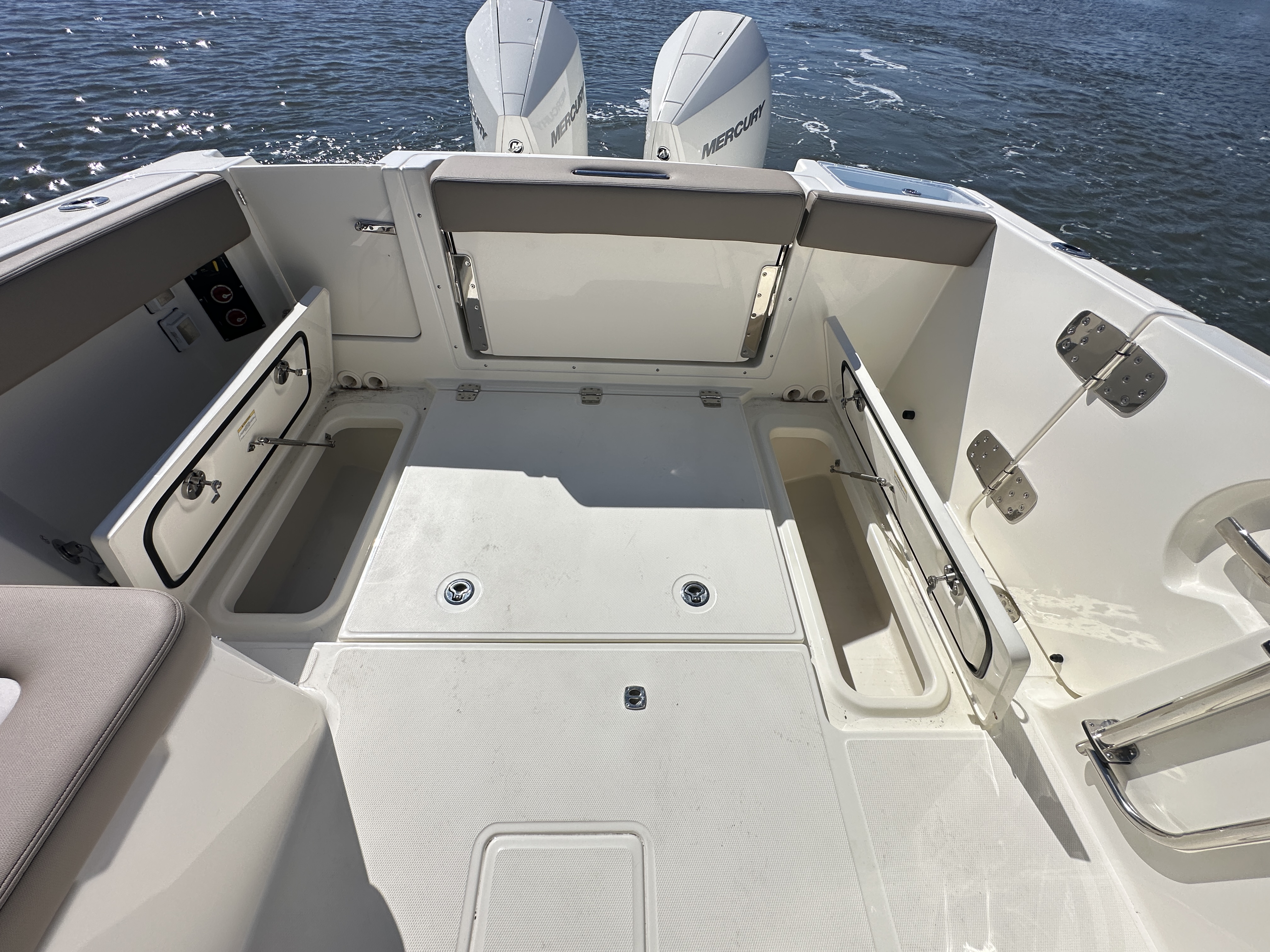 2025 Boston Whaler 280 Vantage Image Thumbnail #33