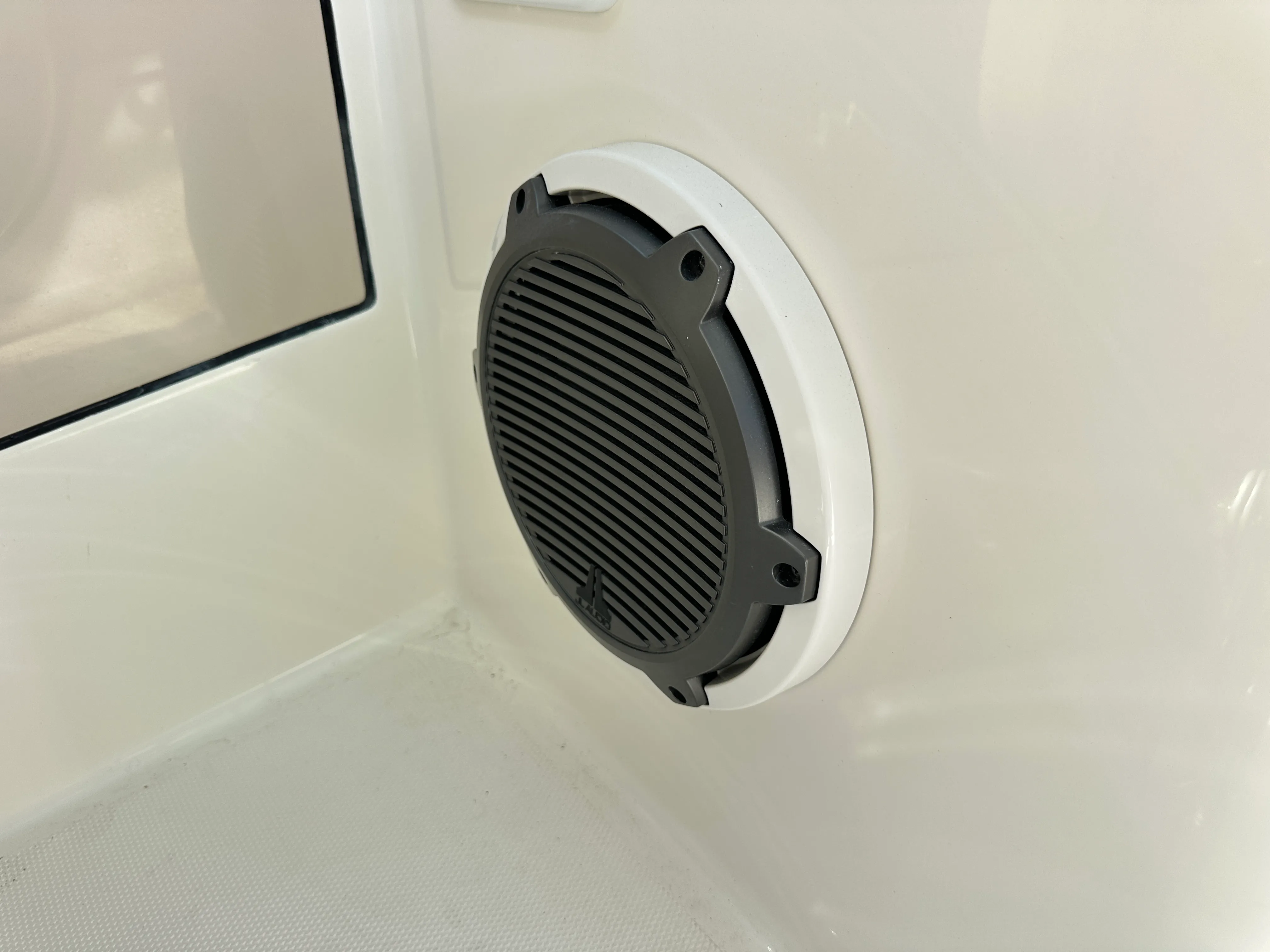 2025 Boston Whaler 280 Vantage Image Thumbnail #38