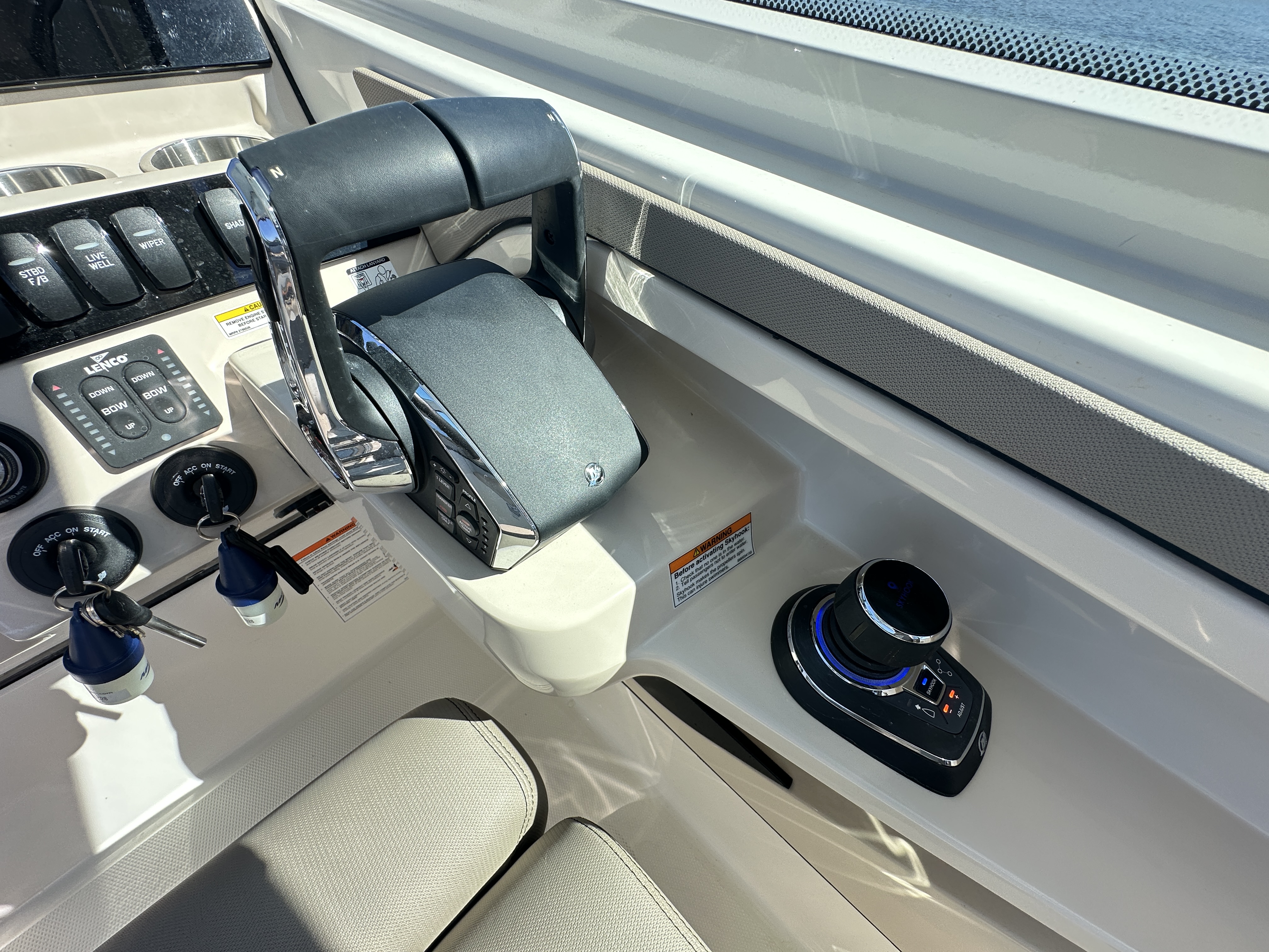 2025 Boston Whaler 280 Vantage Image Thumbnail #26