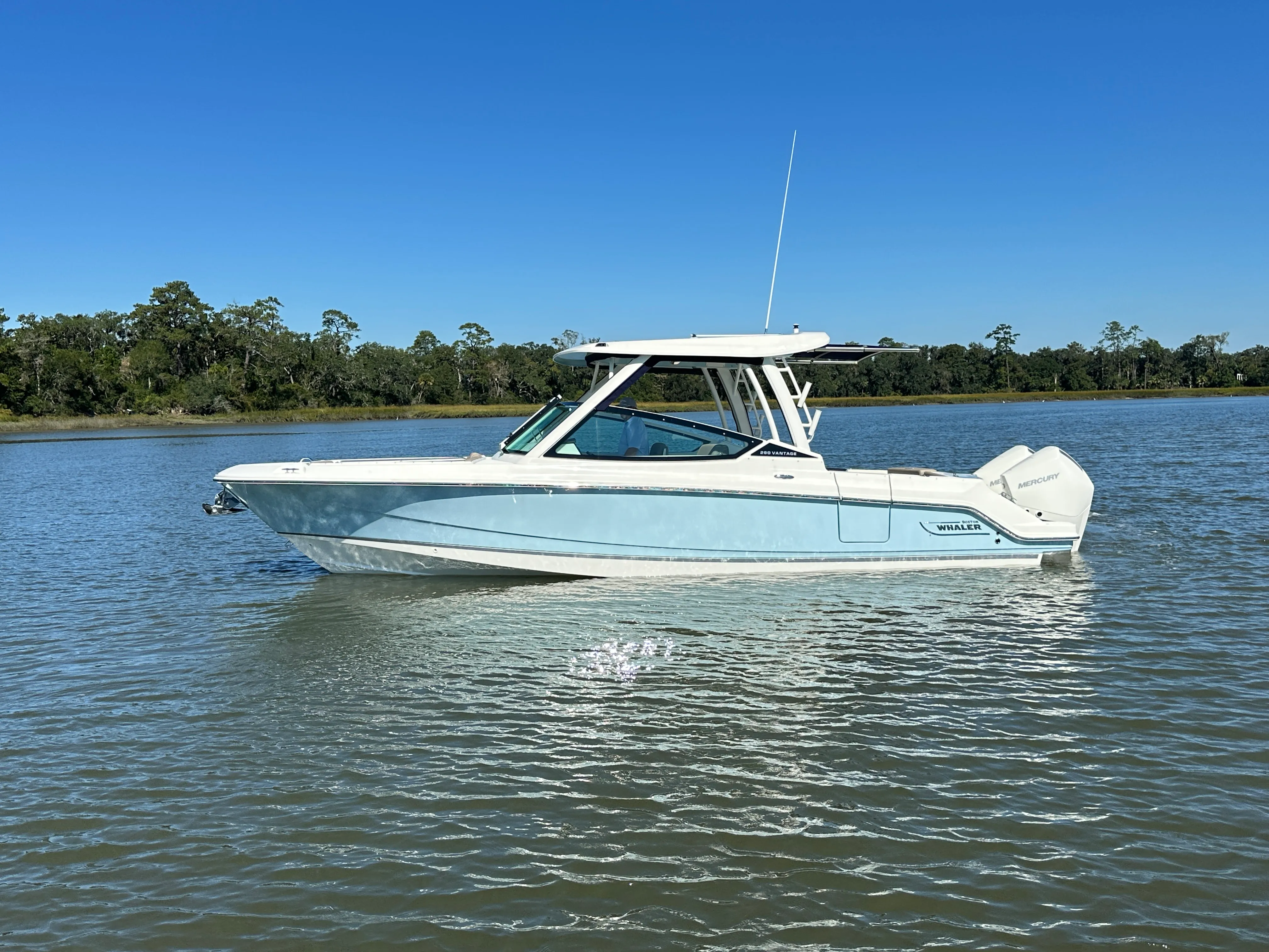 2025 Boston Whaler 280 Vantage Image Thumbnail #2