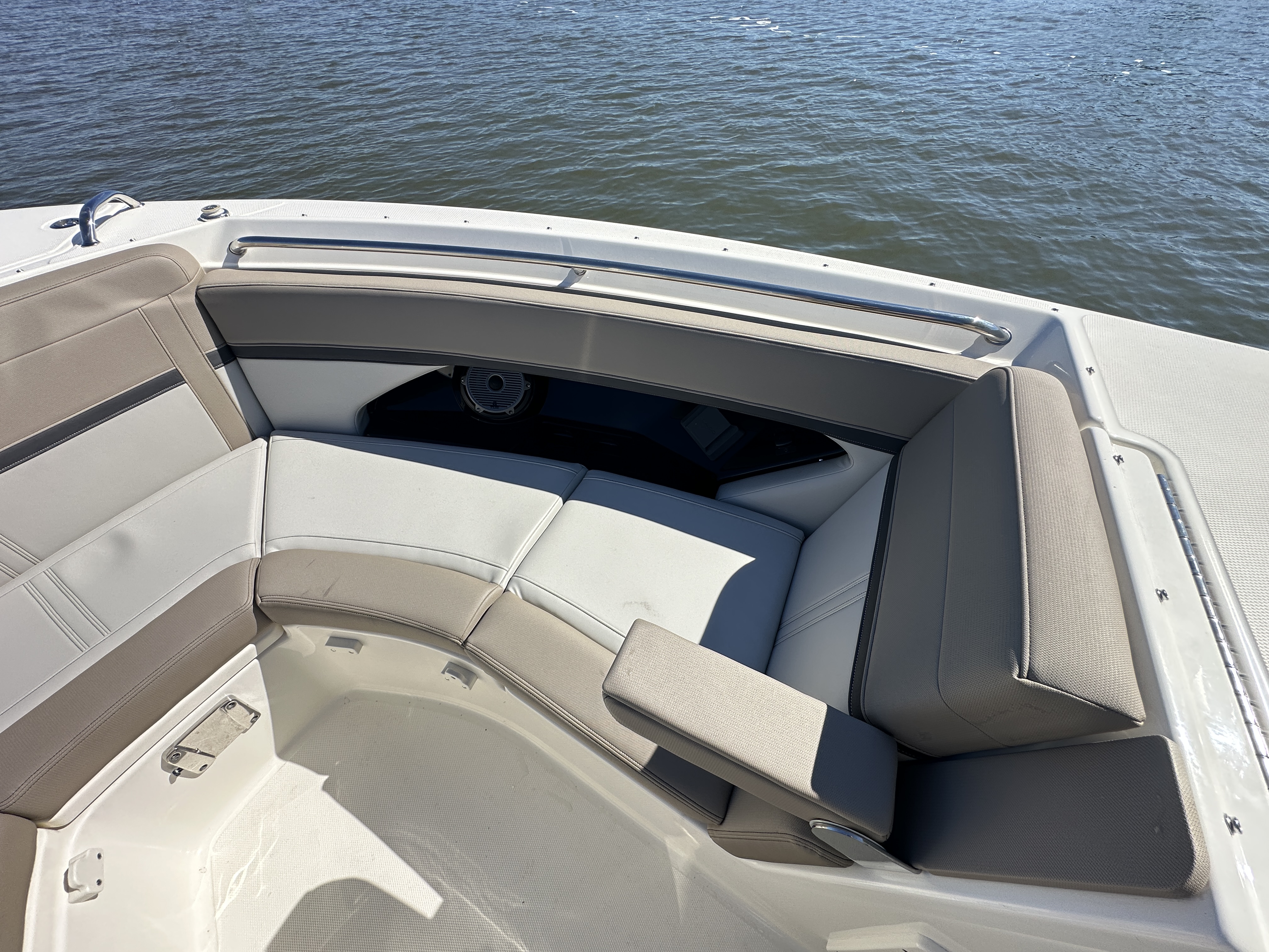2025 Boston Whaler 280 Vantage Image Thumbnail #15