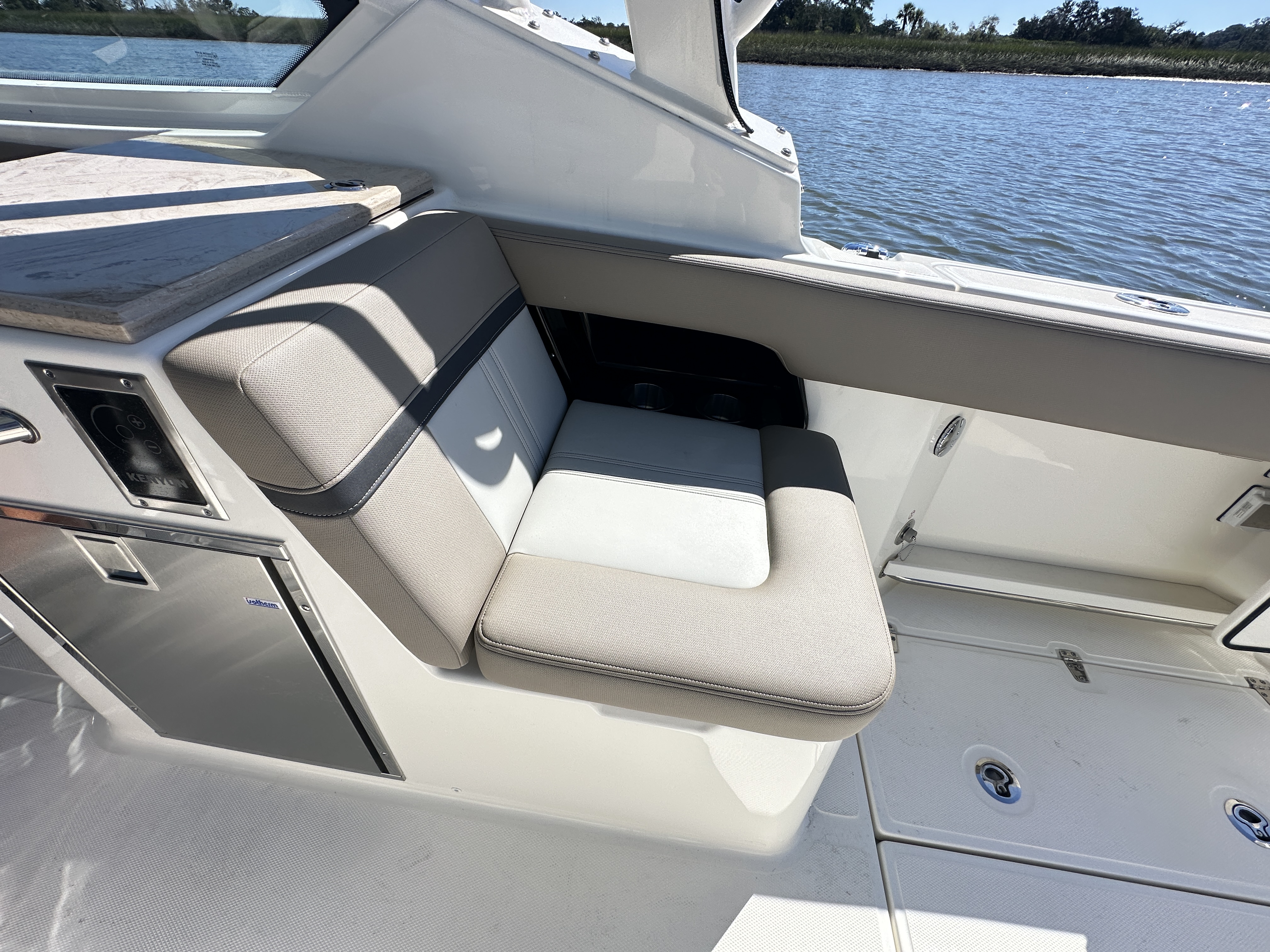 2025 Boston Whaler 280 Vantage Image Thumbnail #31