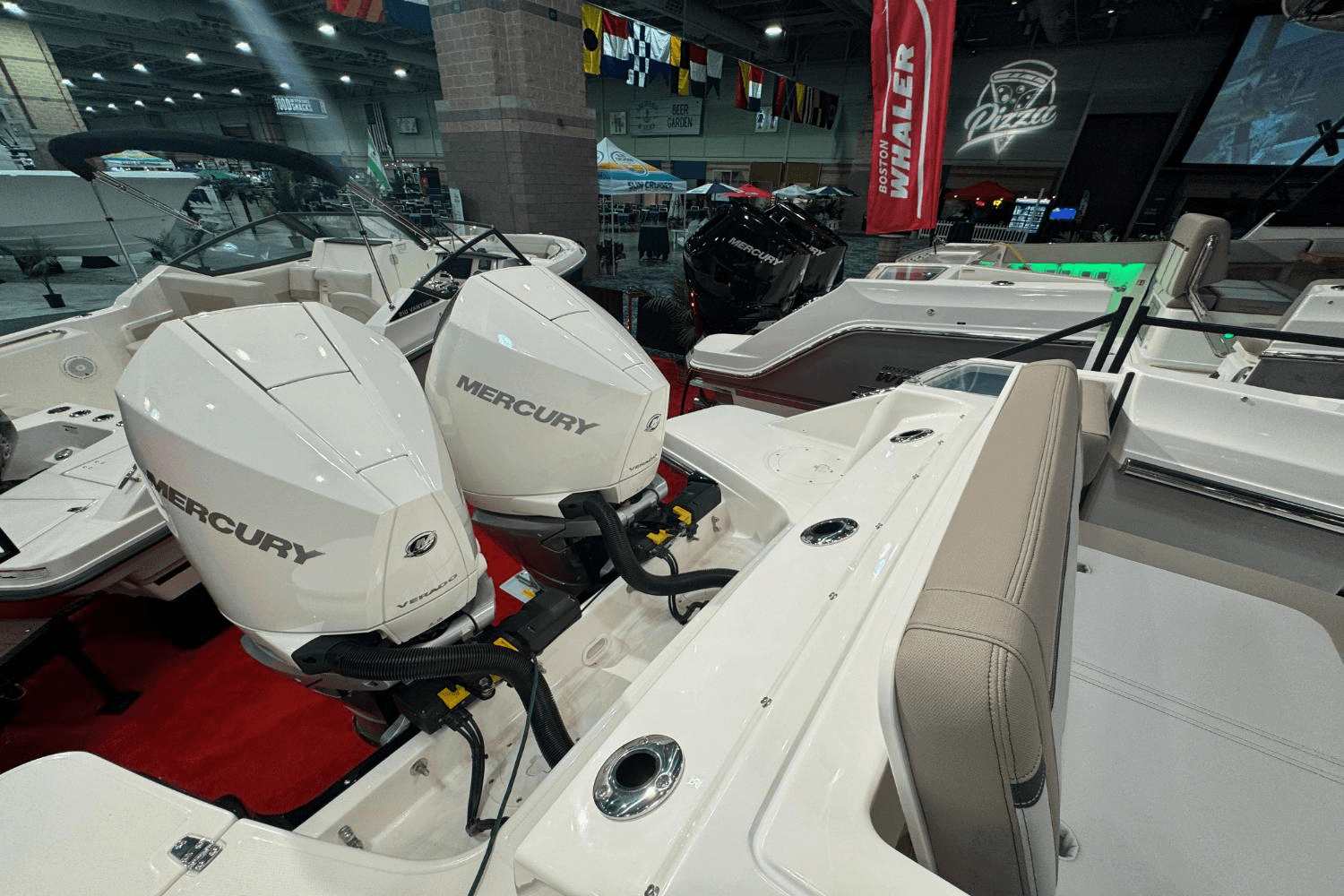 2025 Boston Whaler 280 Vantage Image Thumbnail #4