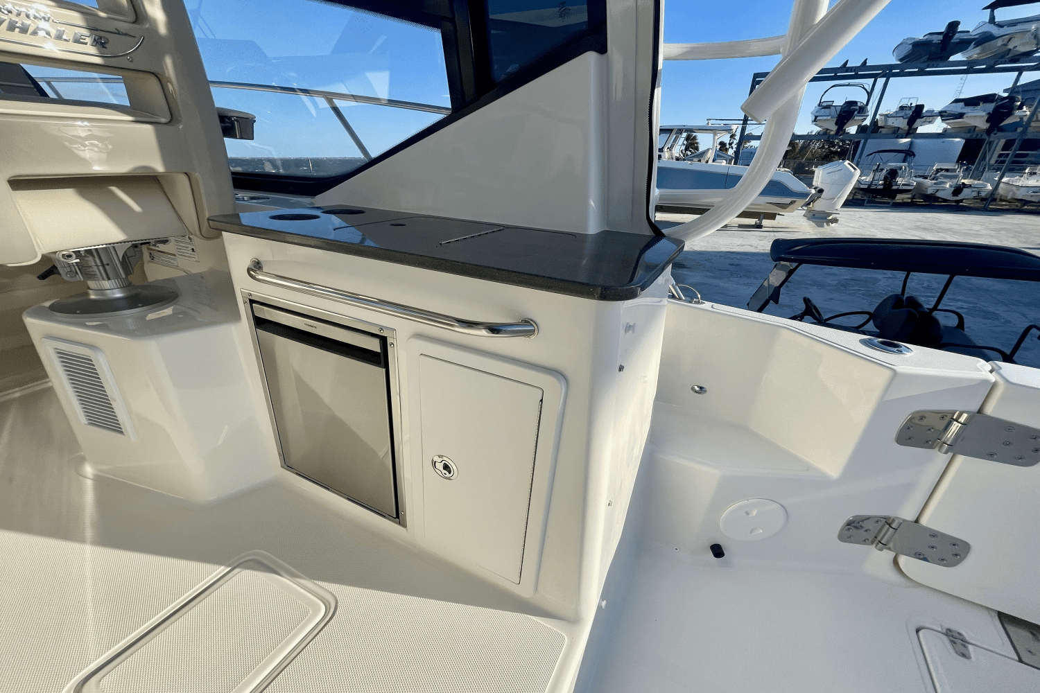 2025 Boston Whaler 325 Conquest Image Thumbnail #8