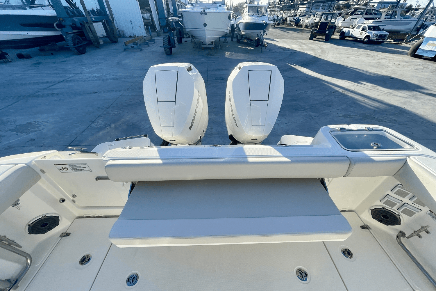 2025 Boston Whaler 325 Conquest Image Thumbnail #4