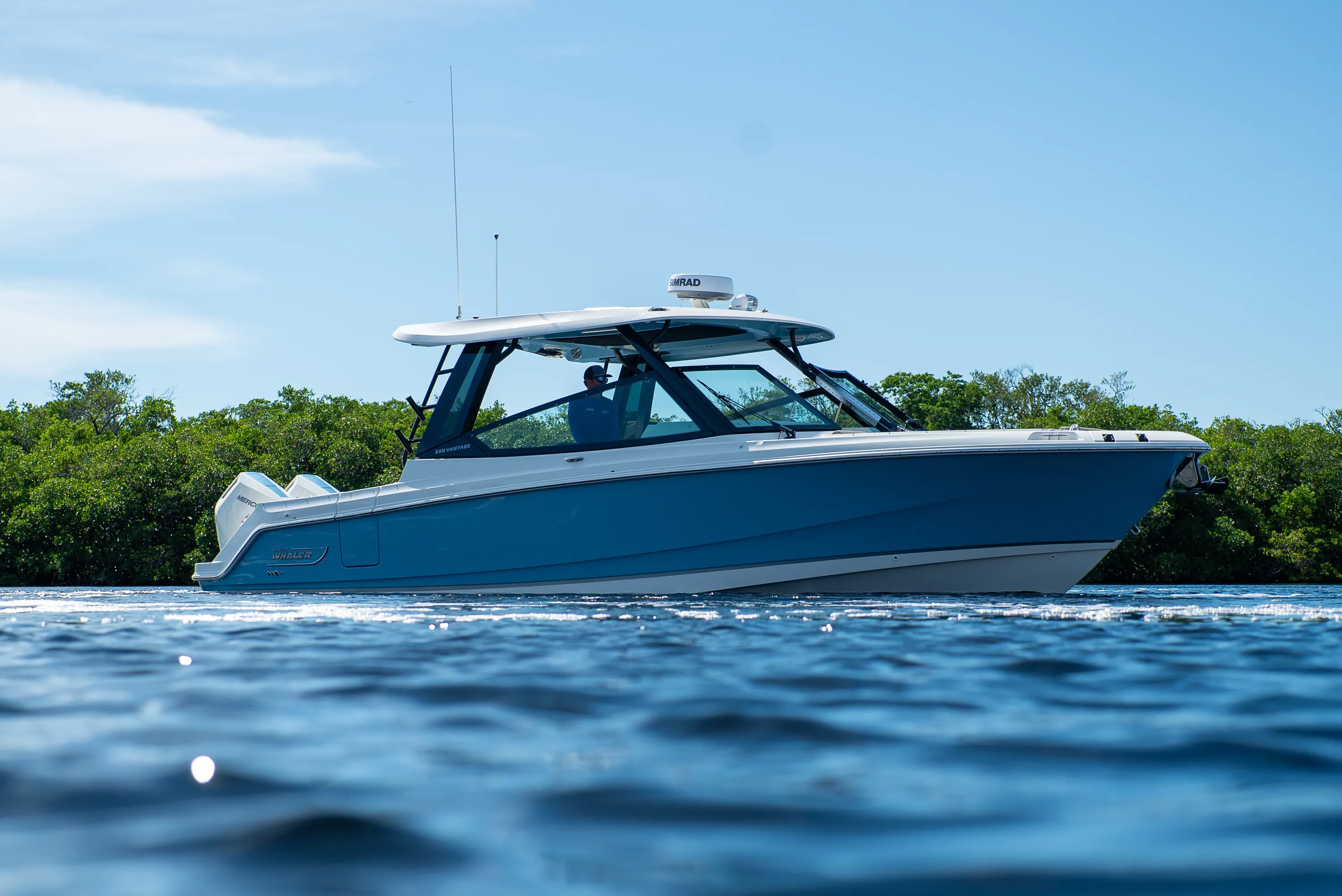 2026 Boston Whaler 330 Vantage Image Thumbnail #44