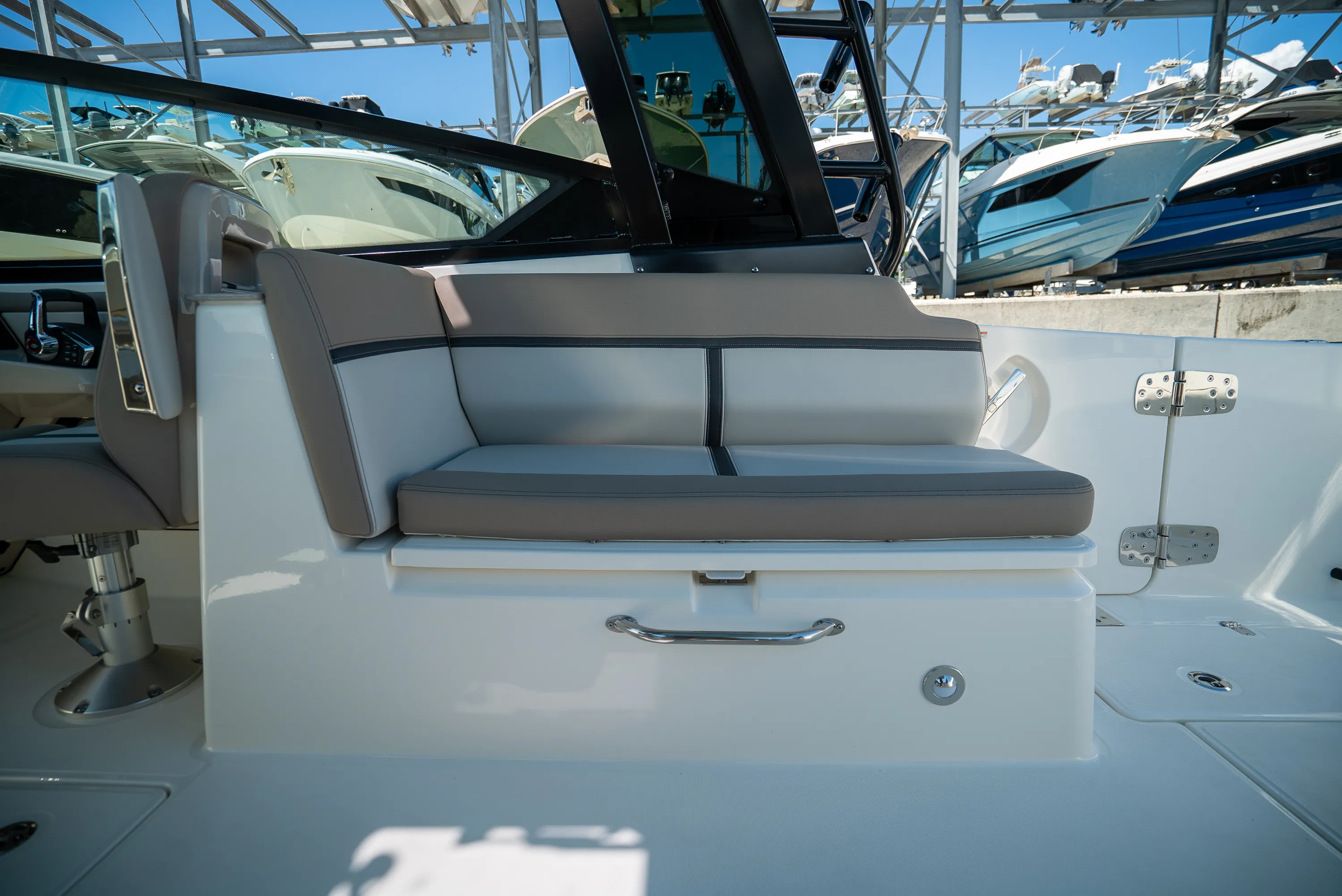 2026 Boston Whaler 330 Vantage Image Thumbnail #11