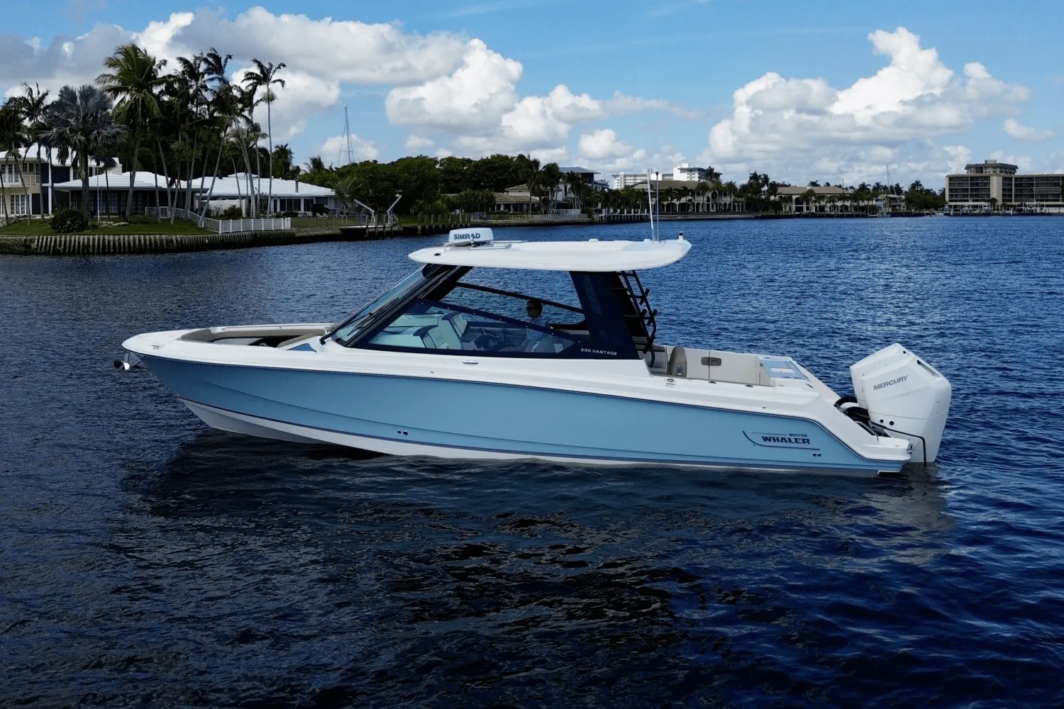 2026 Boston Whaler 330 Vantage Image Thumbnail #3