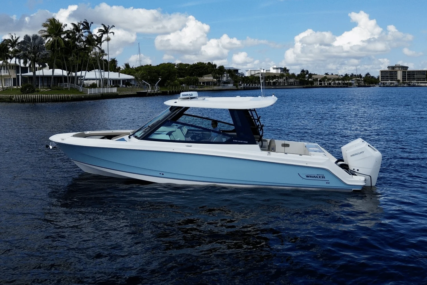 2026 Boston Whaler 330 Vantage Image Thumbnail #3