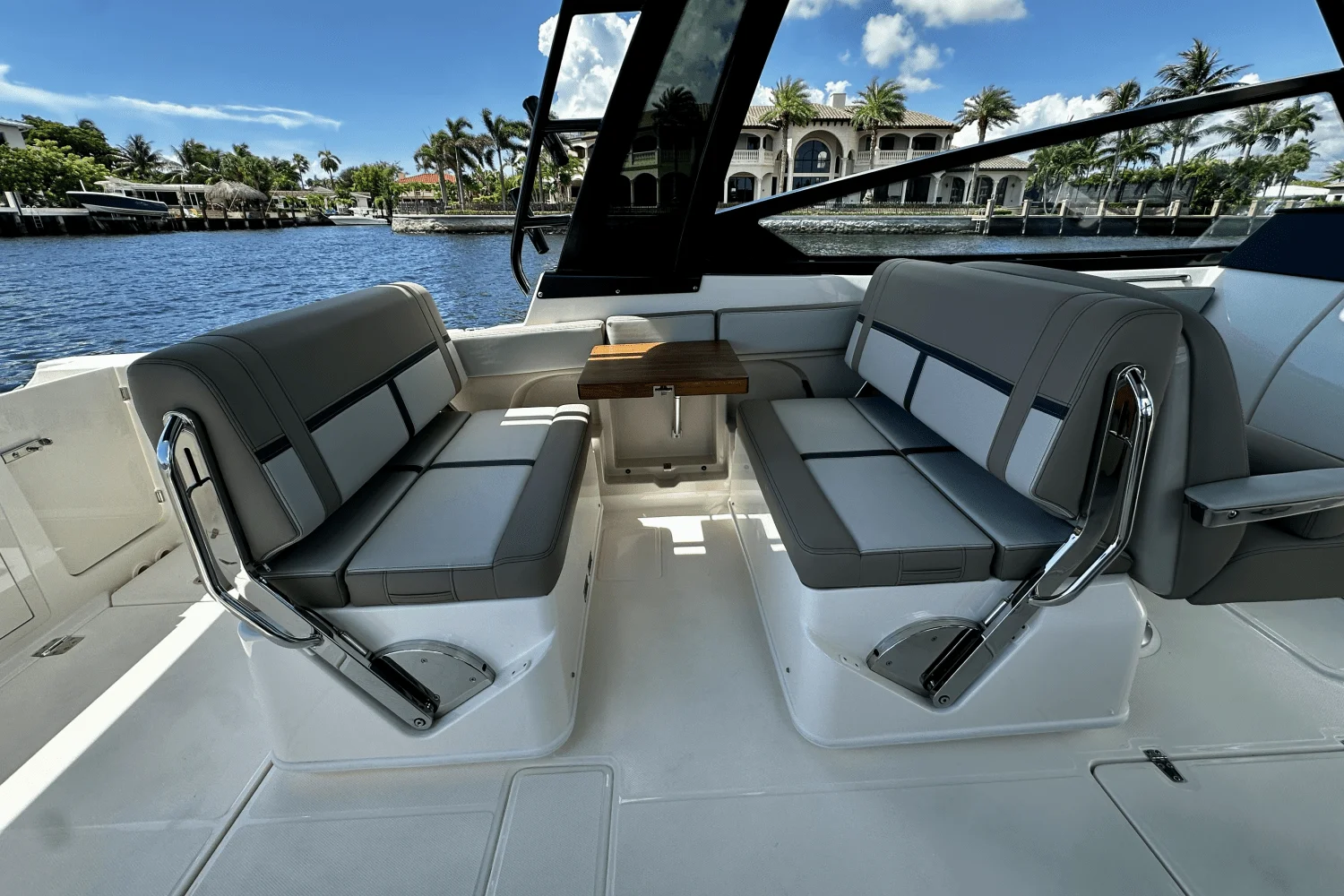 2026 Boston Whaler 330 Vantage Image Thumbnail #30