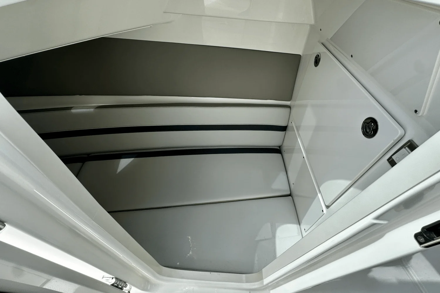 2026 Boston Whaler 330 Vantage Image Thumbnail #47