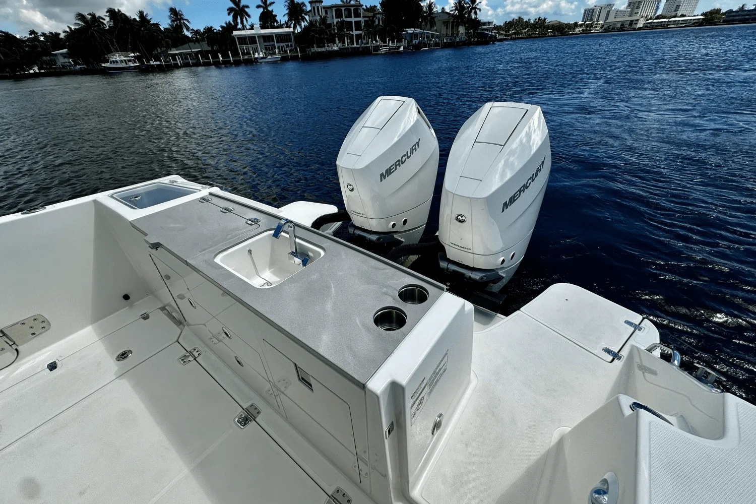 2026 Boston Whaler 330 Vantage Image Thumbnail #17