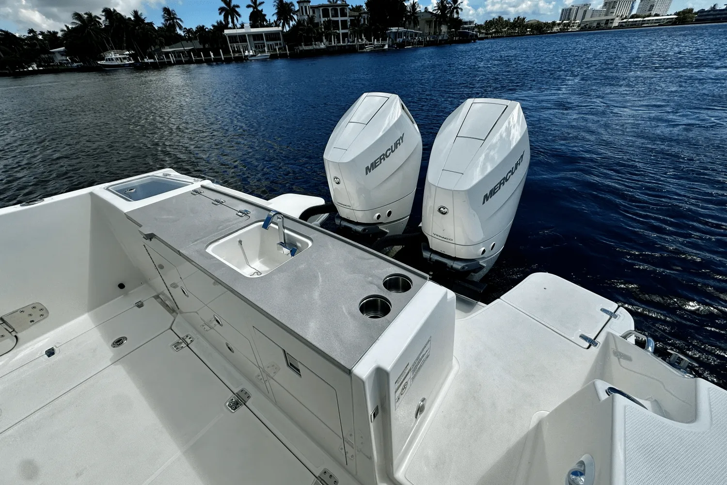 2026 Boston Whaler 330 Vantage Image Thumbnail #17