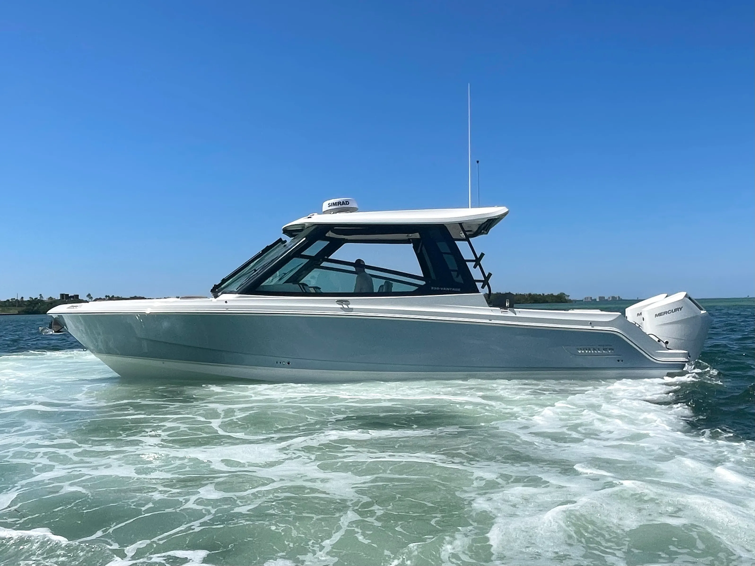 2026 Boston Whaler 330 Vantage Image Thumbnail #4