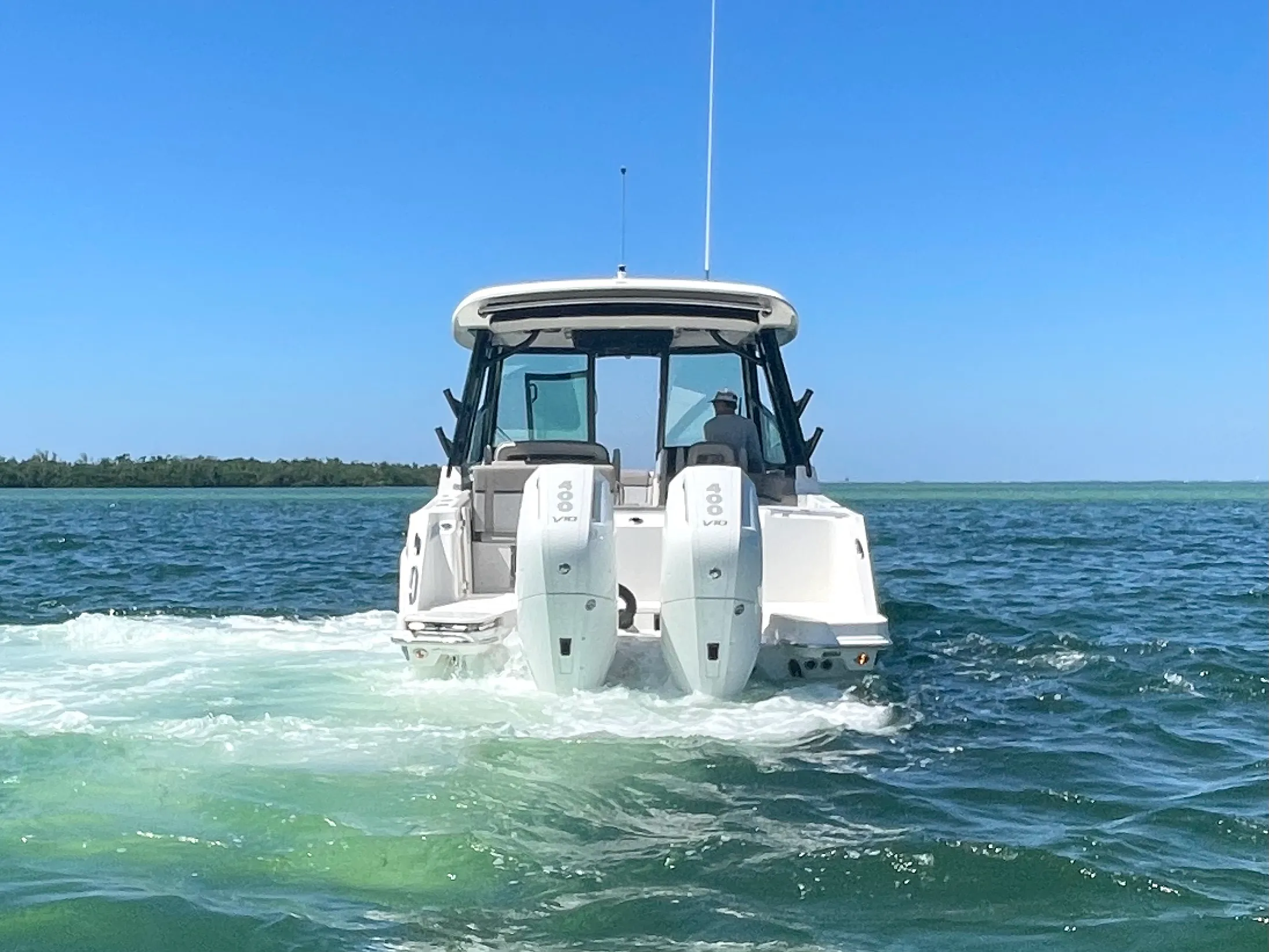 2026 Boston Whaler 330 Vantage Image Thumbnail #2