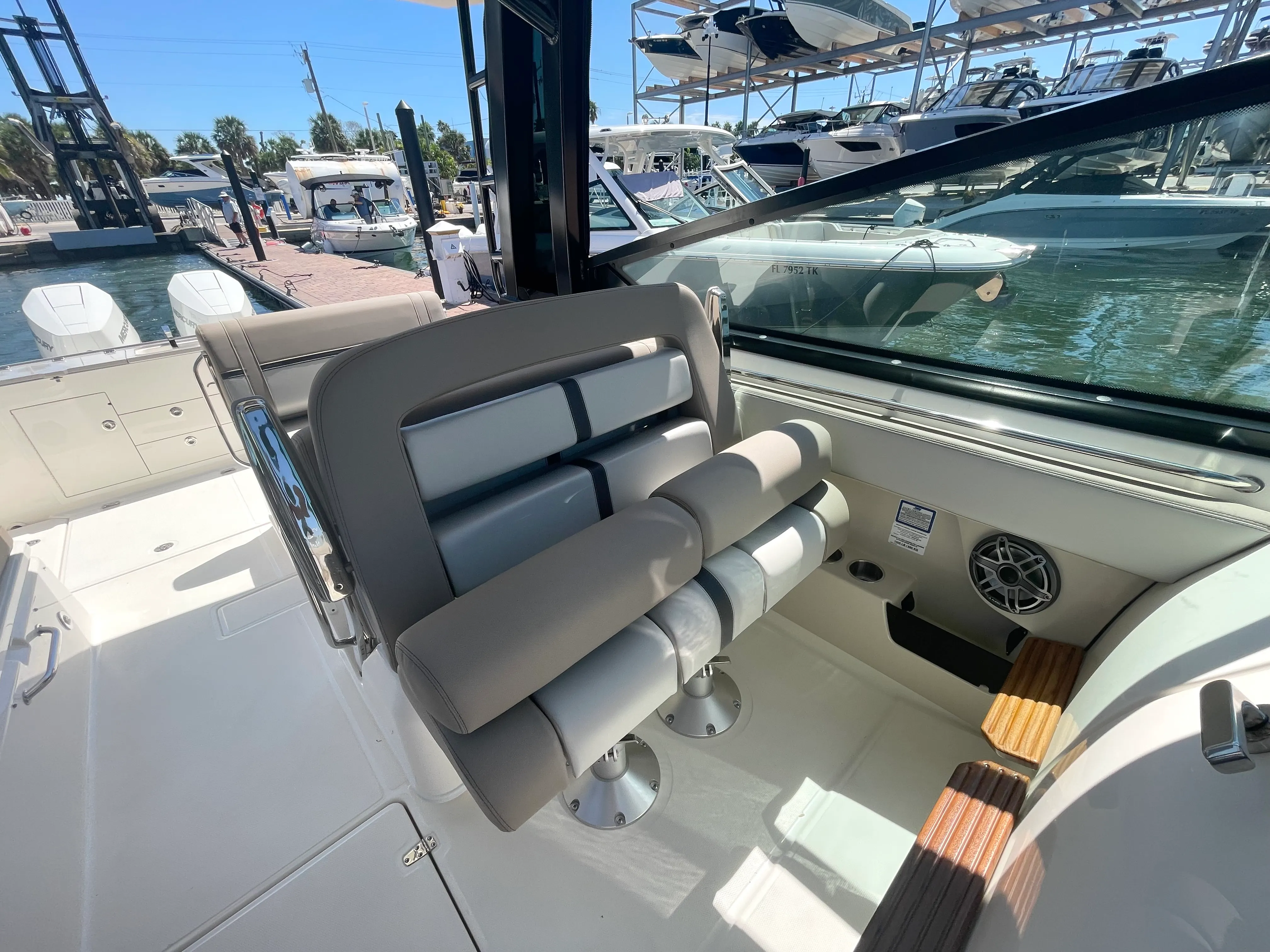 2026 Boston Whaler 330 Vantage Image Thumbnail #25