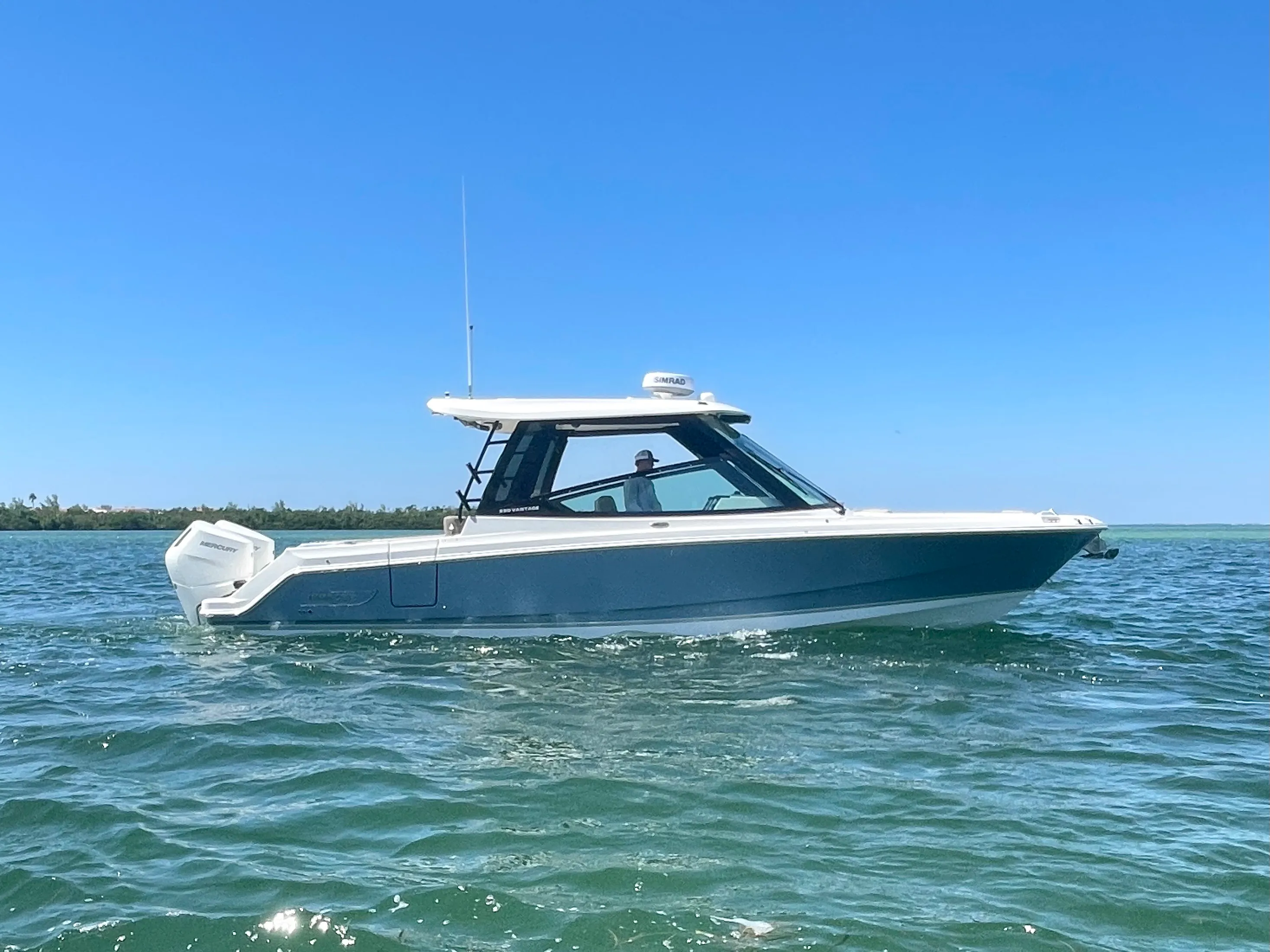 2026 Boston Whaler 330 Vantage Image Thumbnail #0