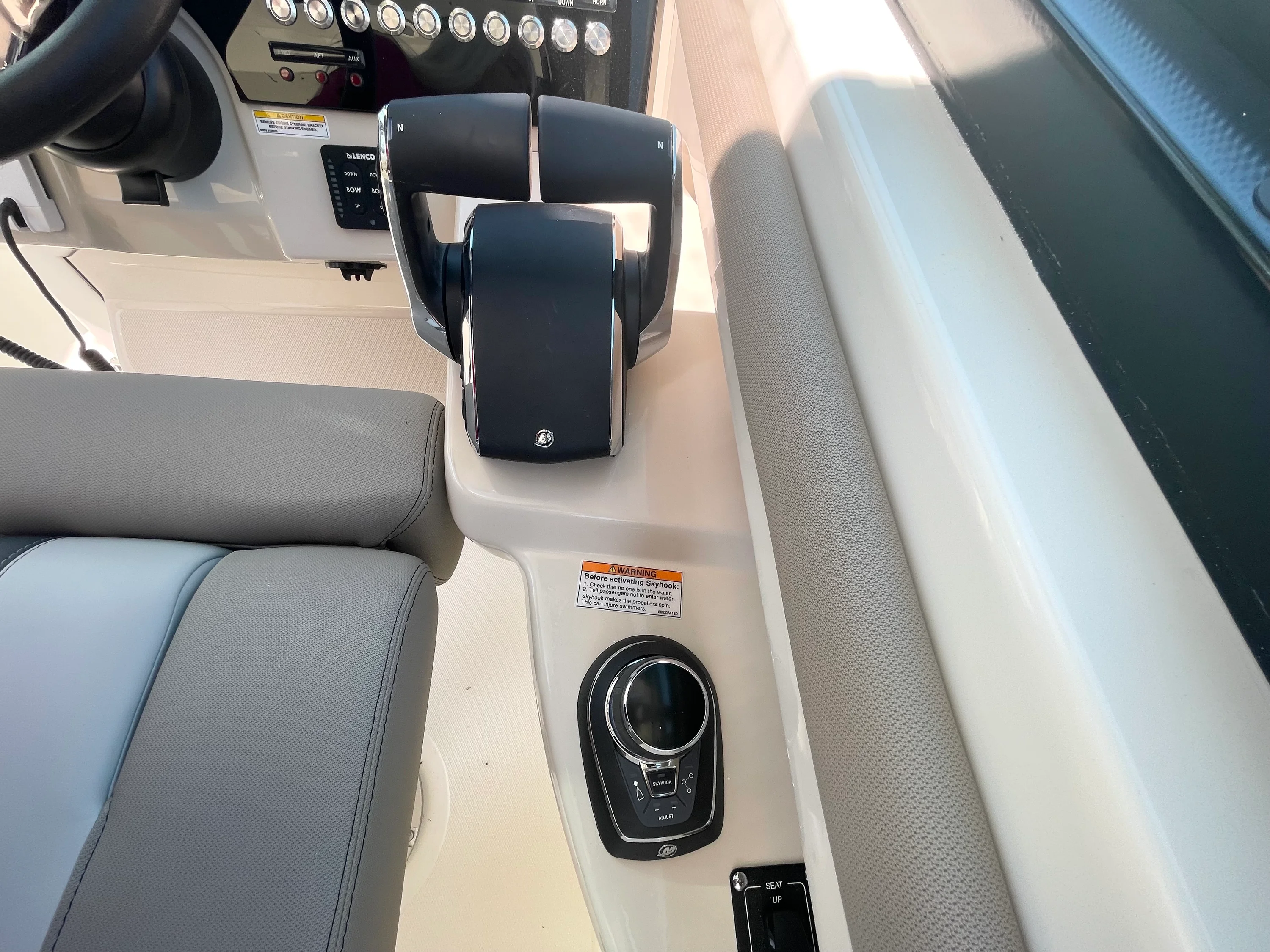 2026 Boston Whaler 330 Vantage Image Thumbnail #23