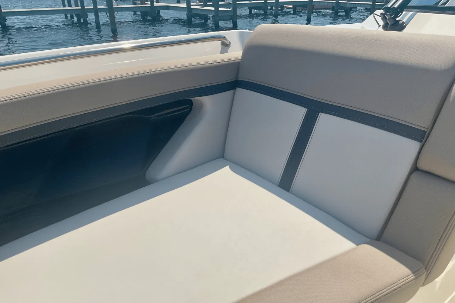 2026 Boston Whaler 330 Vantage Image Thumbnail #26