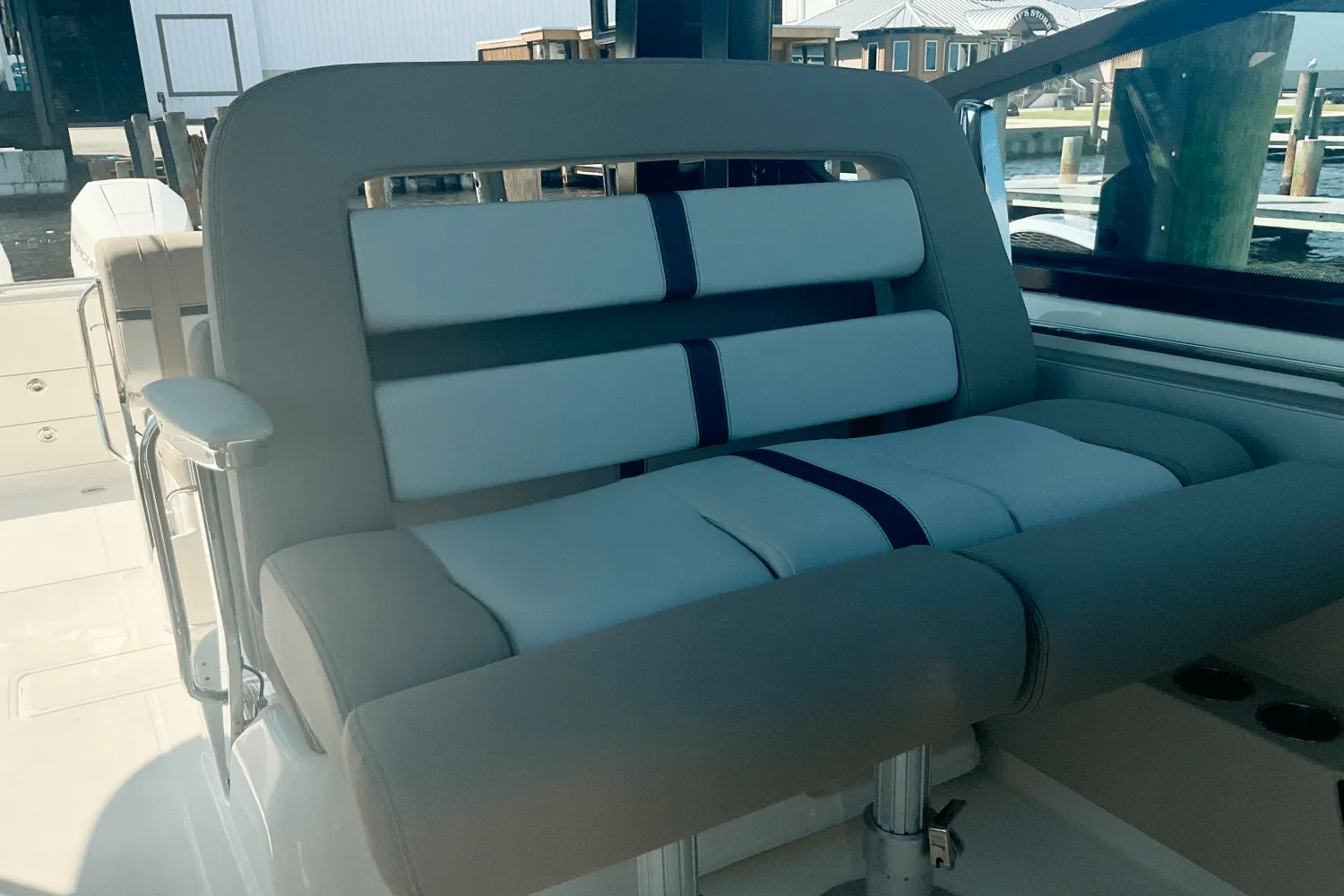 2026 Boston Whaler 330 Vantage Image Thumbnail #21