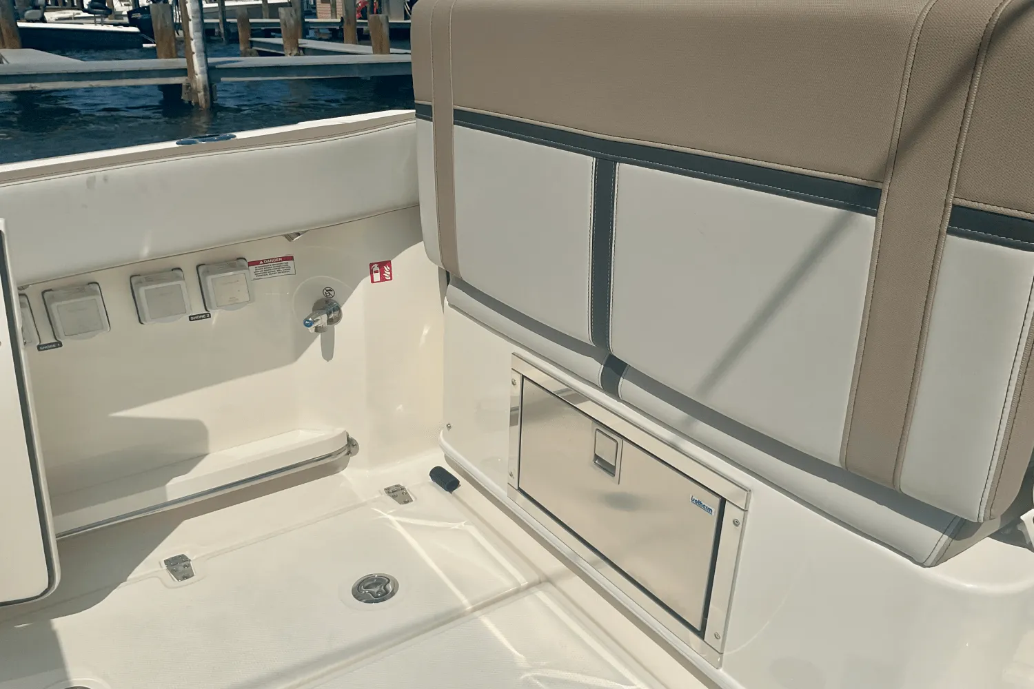 2026 Boston Whaler 330 Vantage Image Thumbnail #33