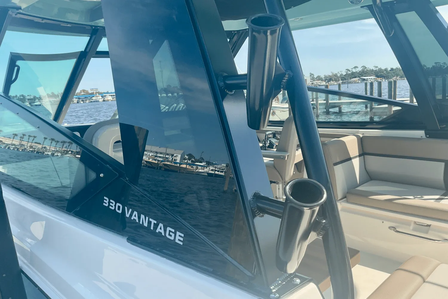 2026 Boston Whaler 330 Vantage Image Thumbnail #4