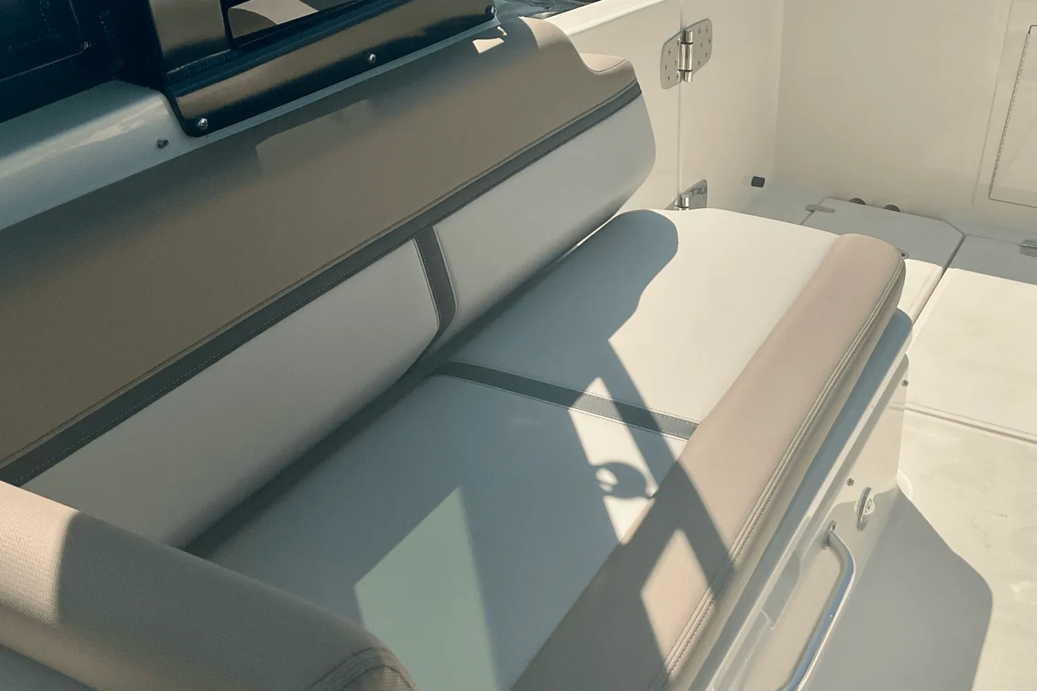 2026 Boston Whaler 330 Vantage Image Thumbnail #22