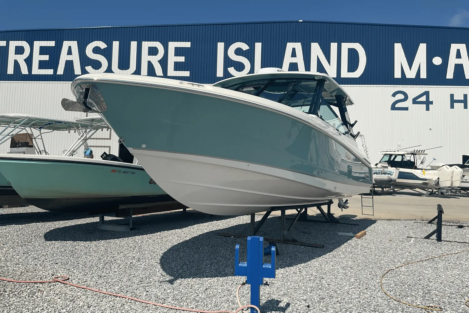 2026 Boston Whaler 330 Vantage Image Thumbnail #1