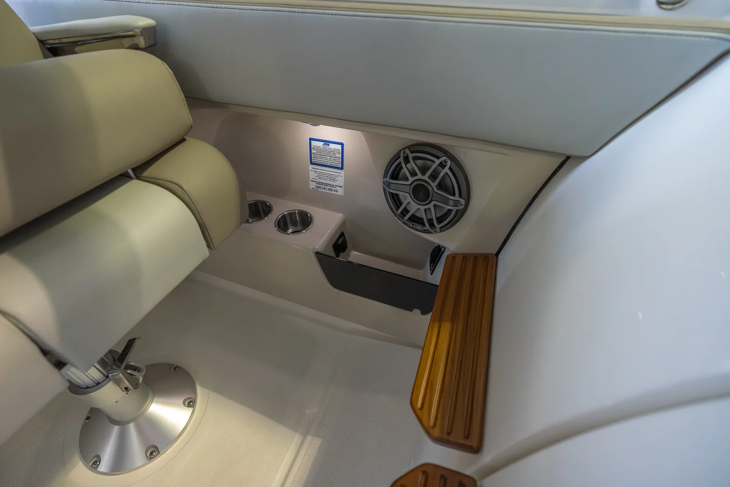 2026 Boston Whaler 330 Vantage Image Thumbnail #47