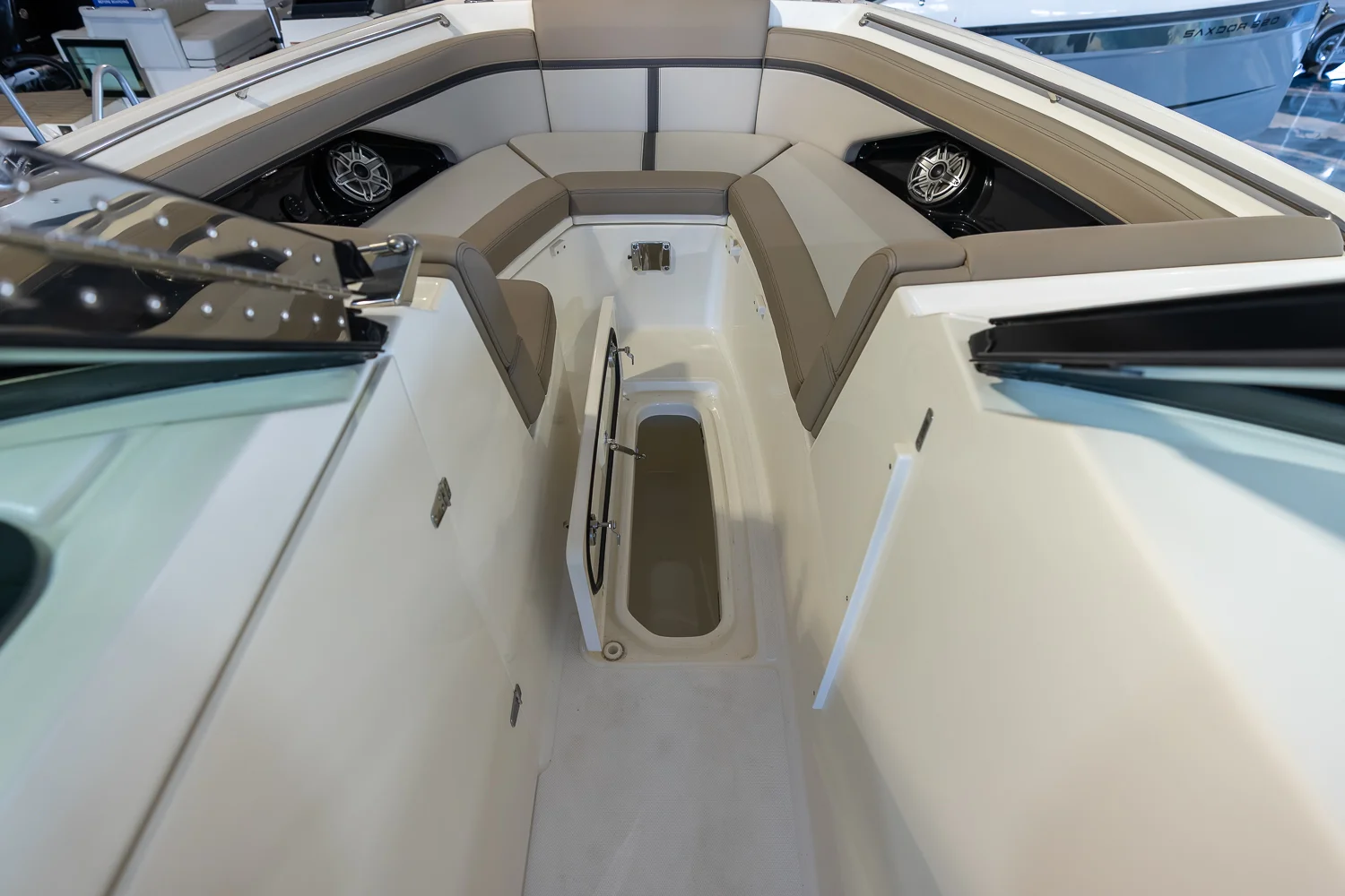 2026 Boston Whaler 330 Vantage Image Thumbnail #21