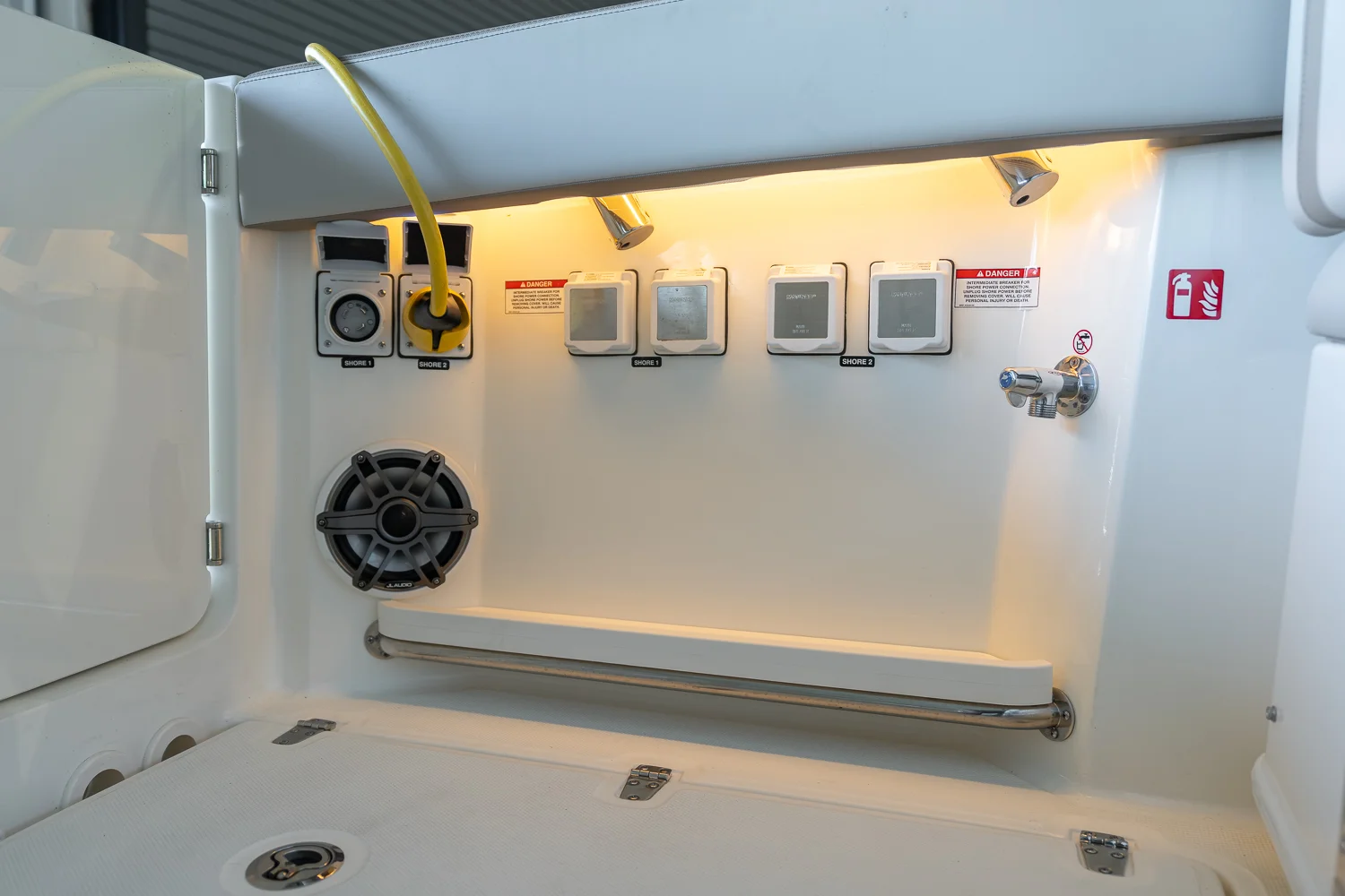 2026 Boston Whaler 330 Vantage Image Thumbnail #63