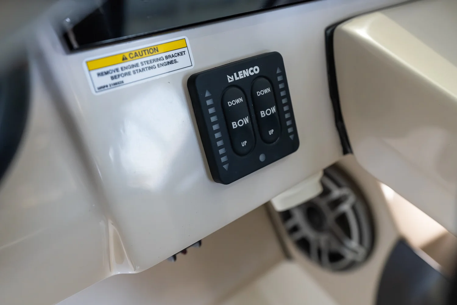 2026 Boston Whaler 330 Vantage Image Thumbnail #40