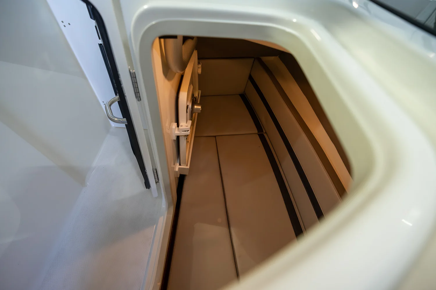 2026 Boston Whaler 330 Vantage Image Thumbnail #29