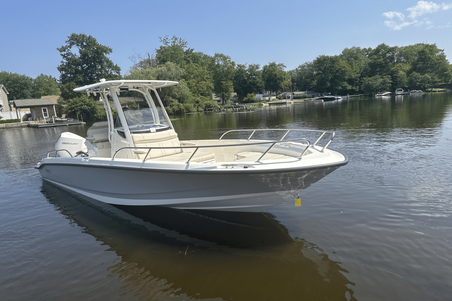 2025 Boston Whaler 250 Dauntless Image Thumbnail #8