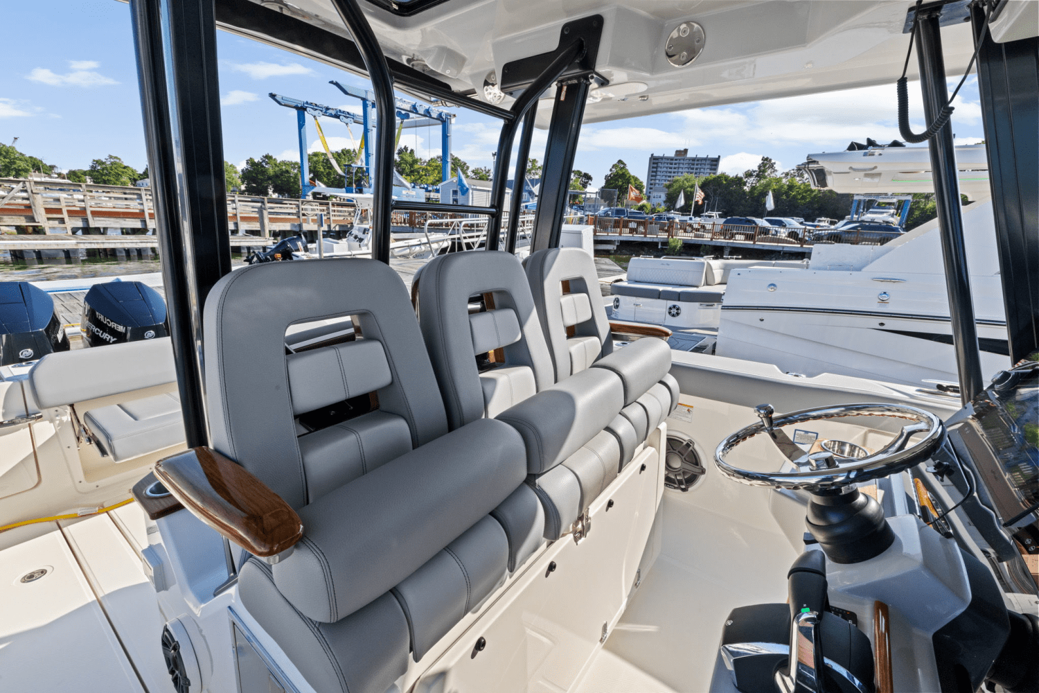 2025 Boston Whaler 360 Outrage Image Thumbnail #26