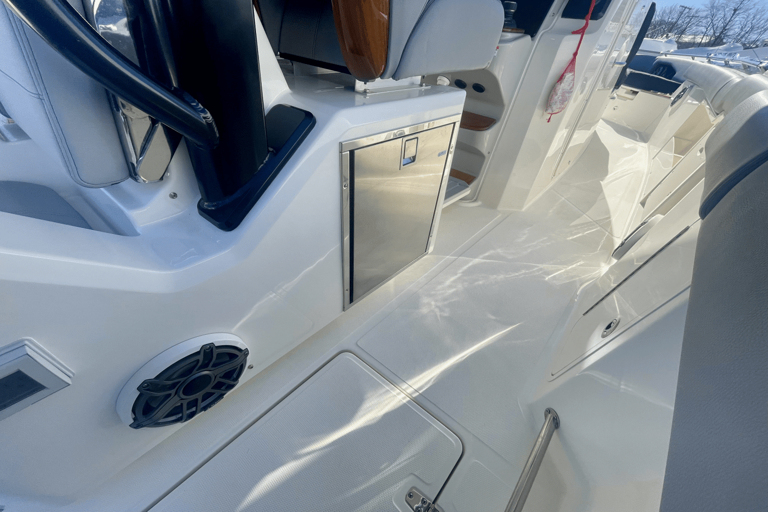 2025 Boston Whaler 360 Outrage Image Thumbnail #16