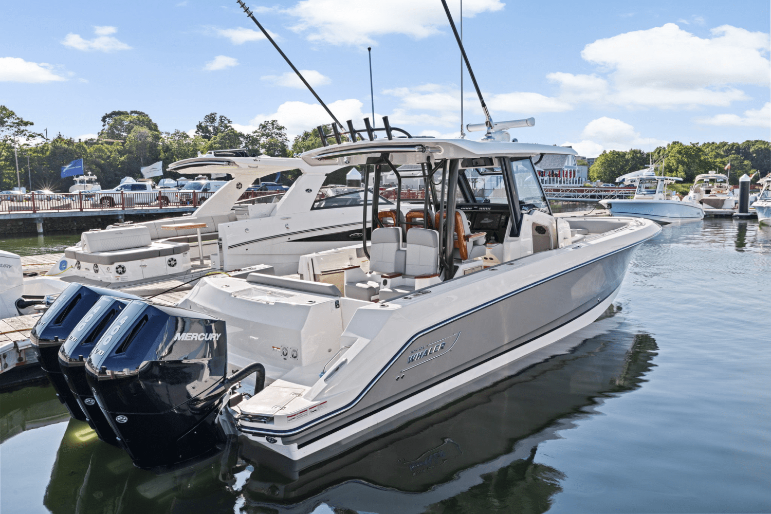 2025 Boston Whaler 360 Outrage Image Thumbnail #6