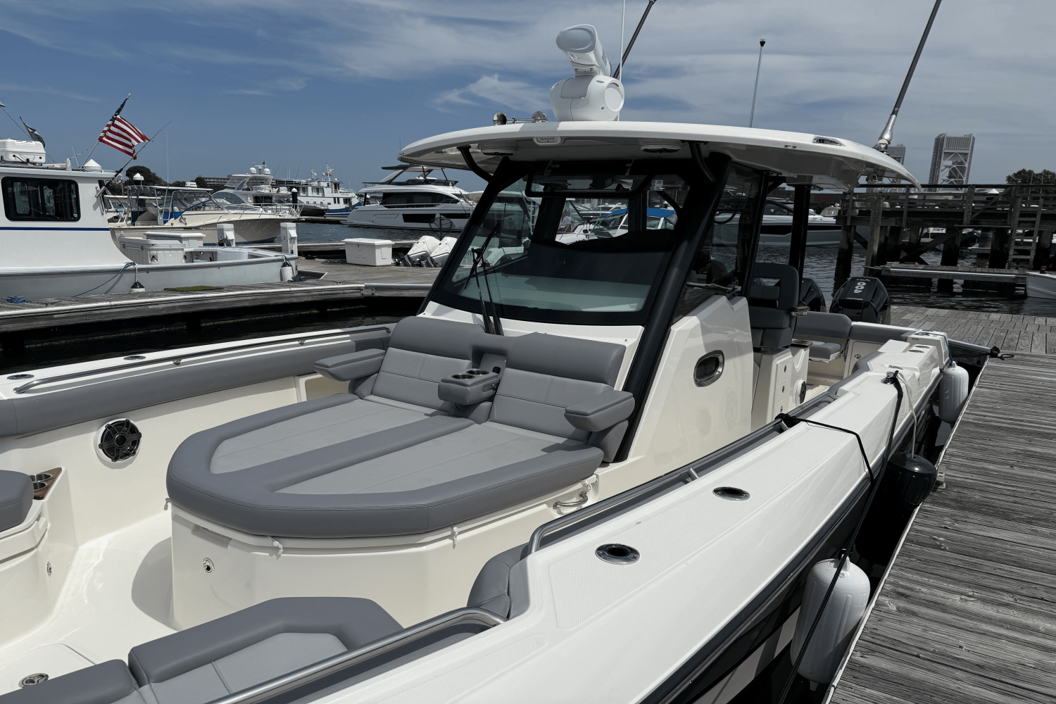 2025 Boston Whaler 360 Outrage Image Thumbnail #6