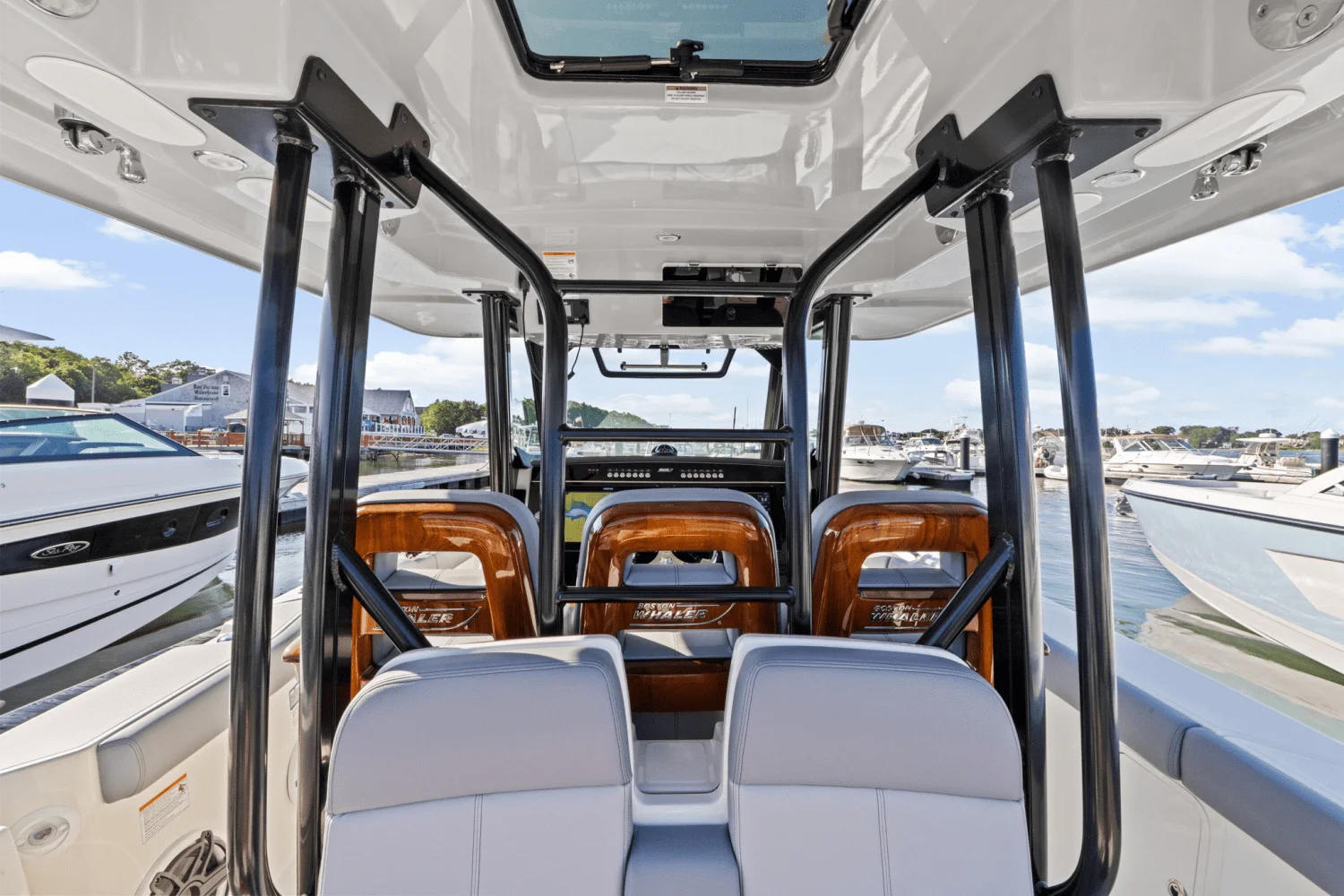 2025 Boston Whaler 360 Outrage Image Thumbnail #21