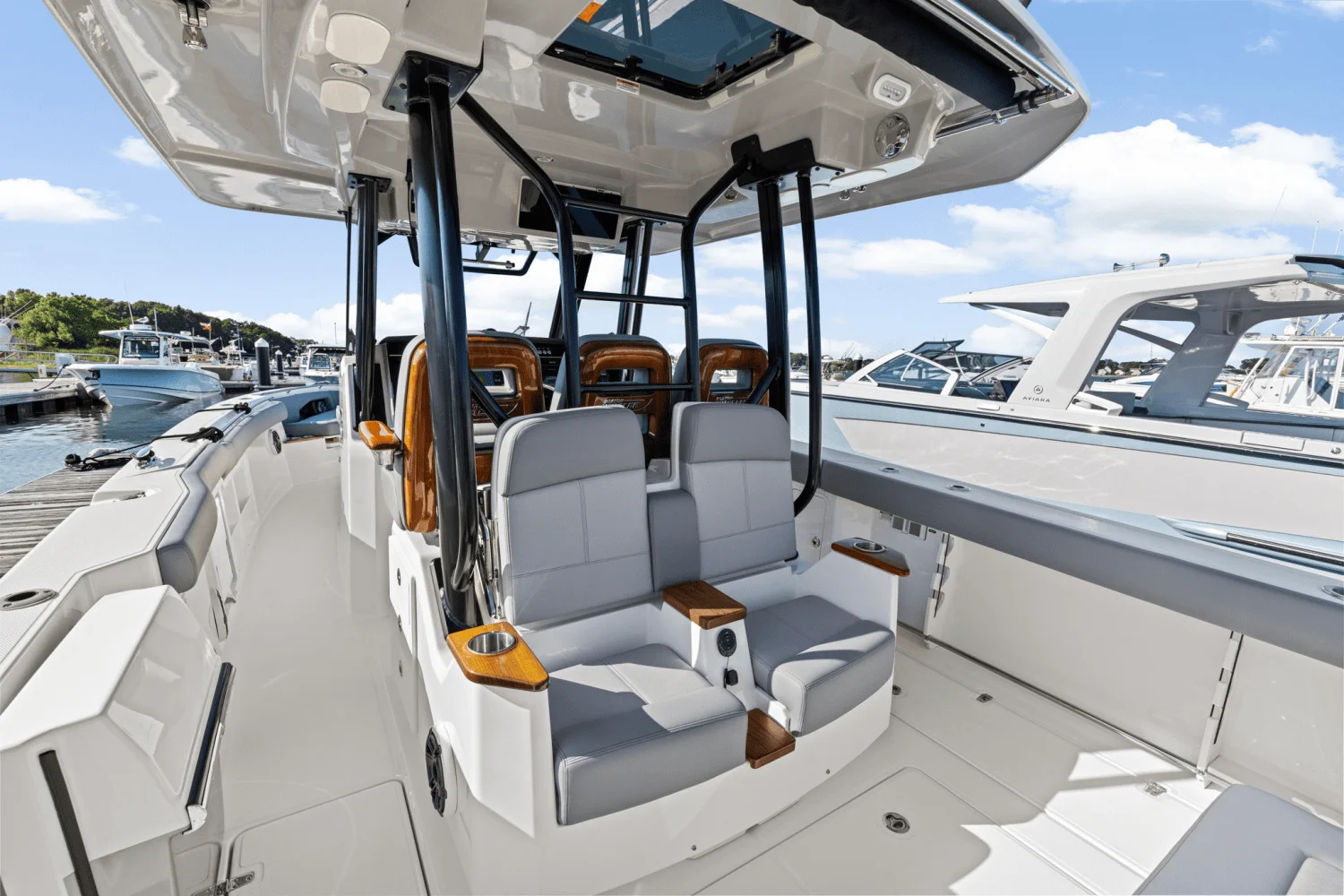 2025 Boston Whaler 360 Outrage Image Thumbnail #19